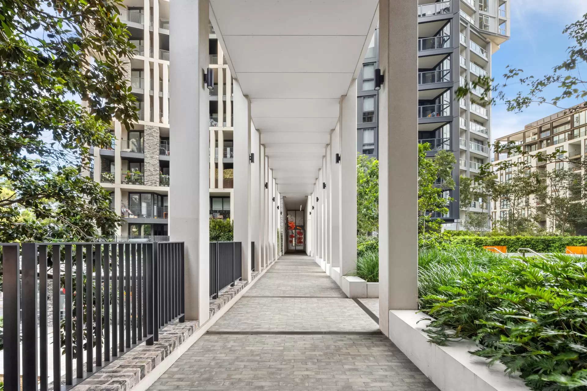23503/2B Figtree Drive, Sydney Olympic Park Sold by Chidiac Realty - image 1