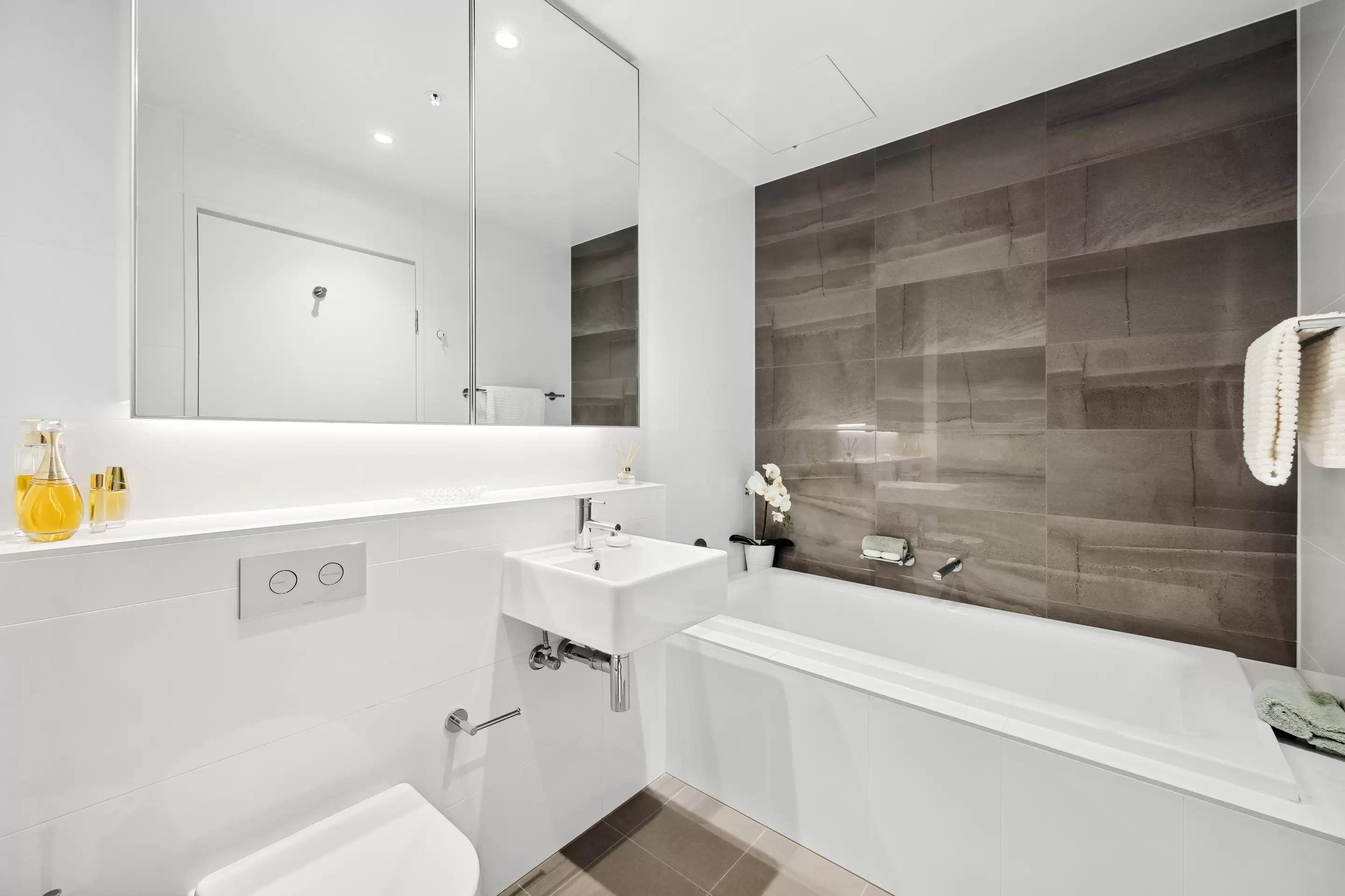 23503/2B Figtree Drive, Sydney Olympic Park Sold by Chidiac Realty - image 17