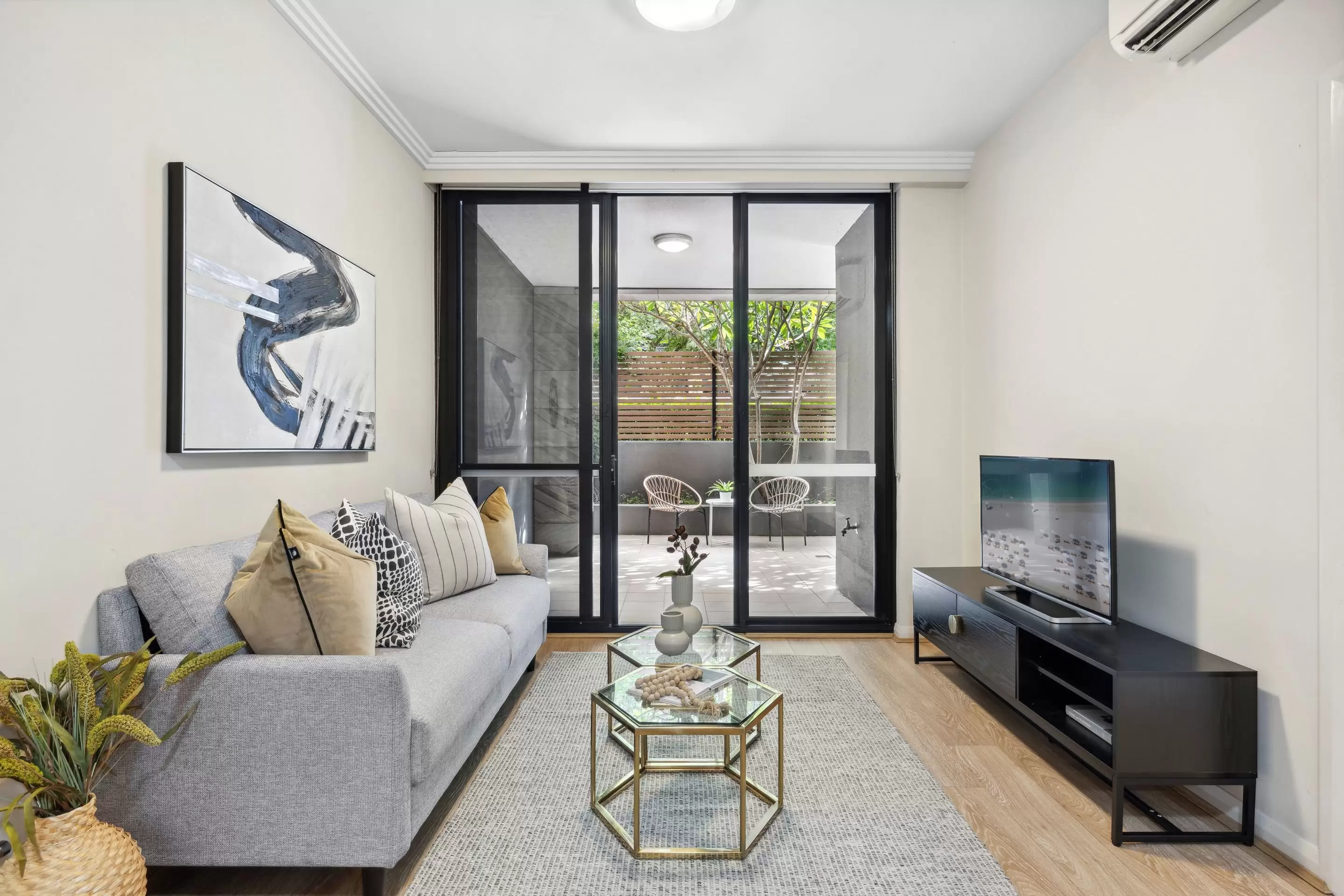 204/4 Footbridge Boulevard, Wentworth Point Sold by Chidiac Realty - image 2