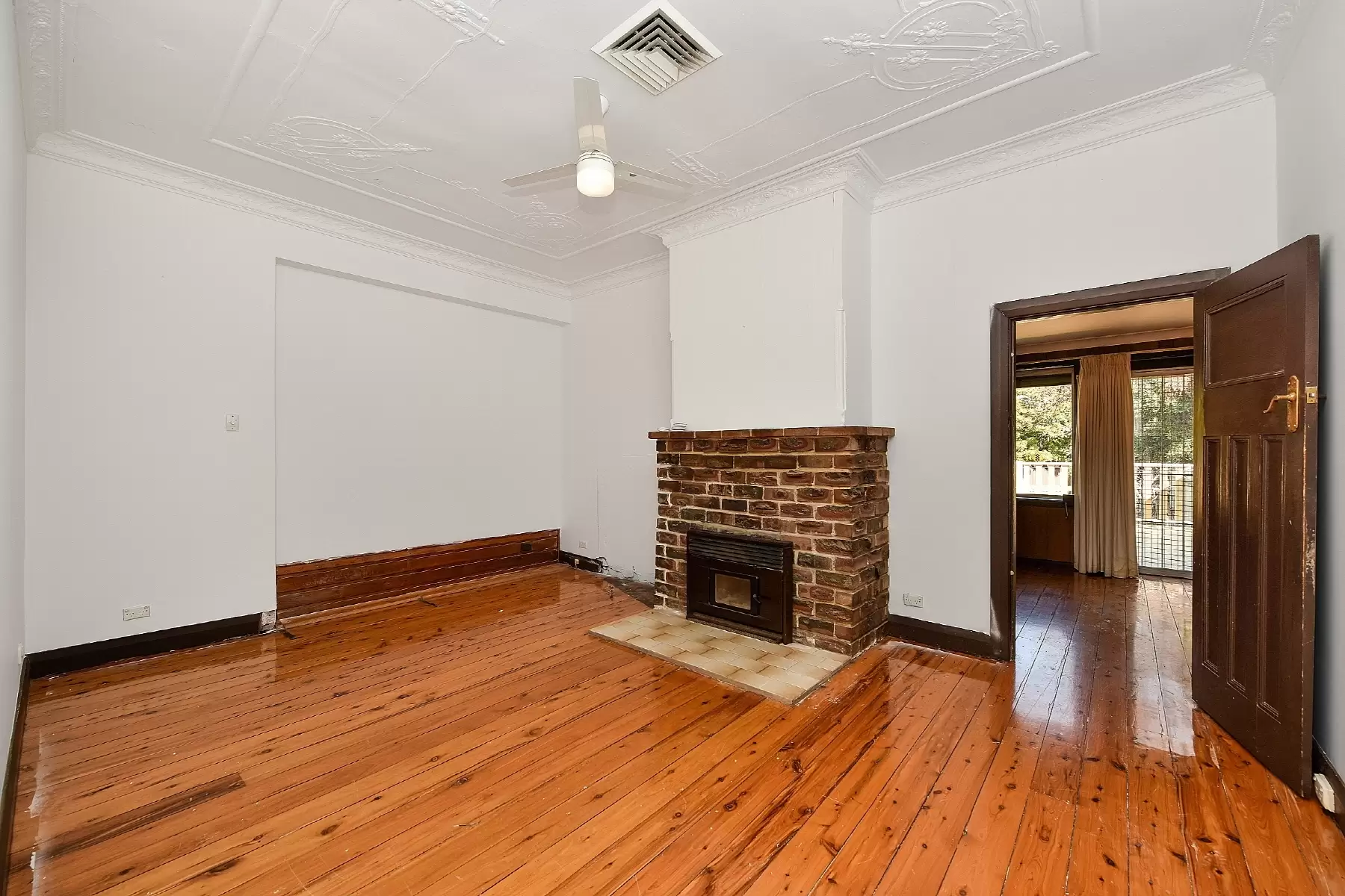 2 Denham Street, Rhodes Leased by Chidiac Realty - image 5
