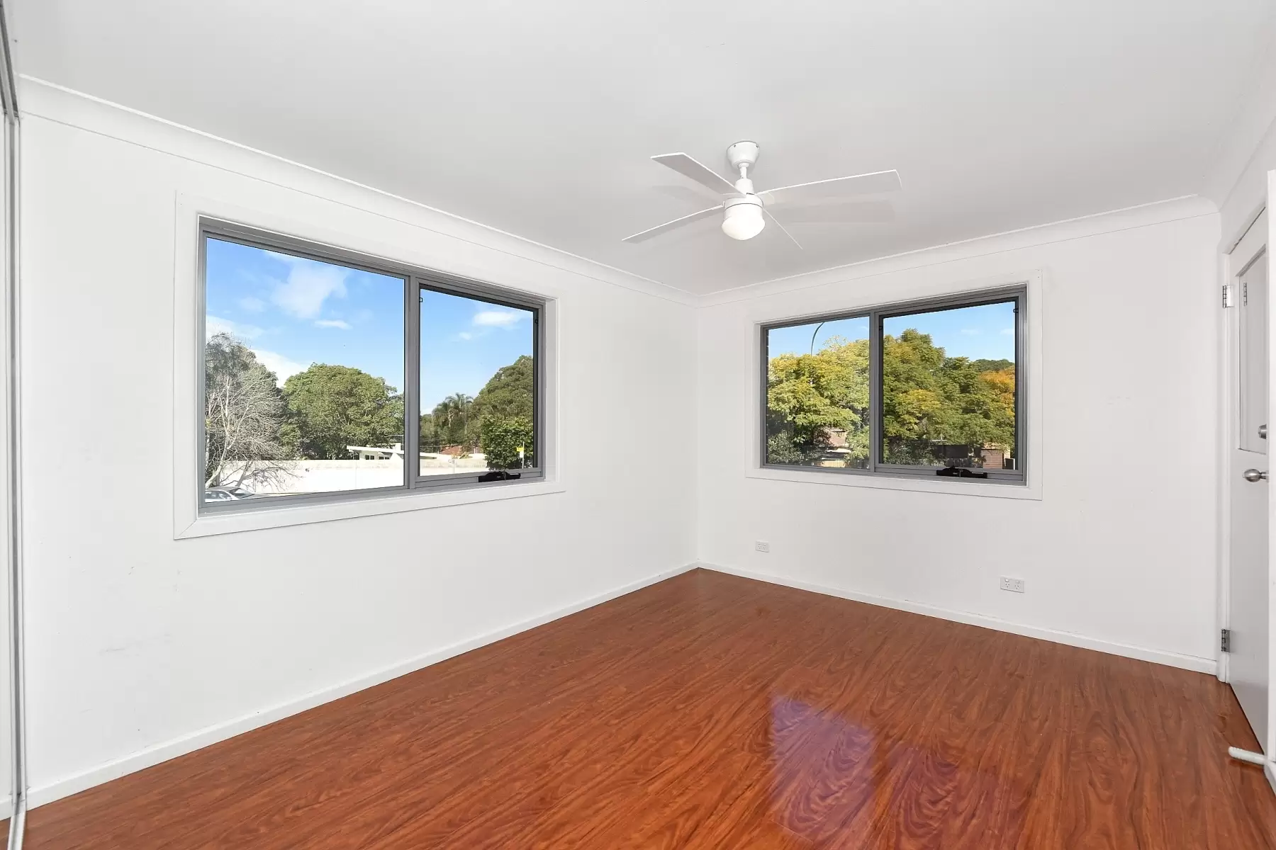 2 Denham Street, Rhodes Leased by Chidiac Realty - image 4