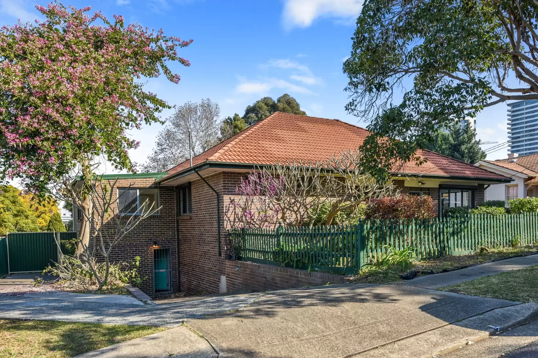 2 Denham Street, Rhodes Leased by Chidiac Realty - image 2