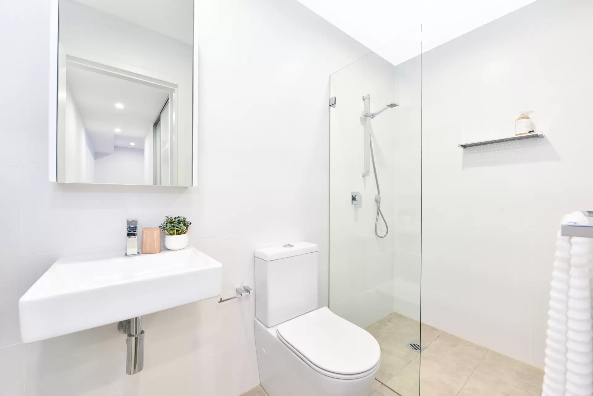 58/9-13 Goulburn Street, Warwick Farm Leased by Chidiac Realty - image 1