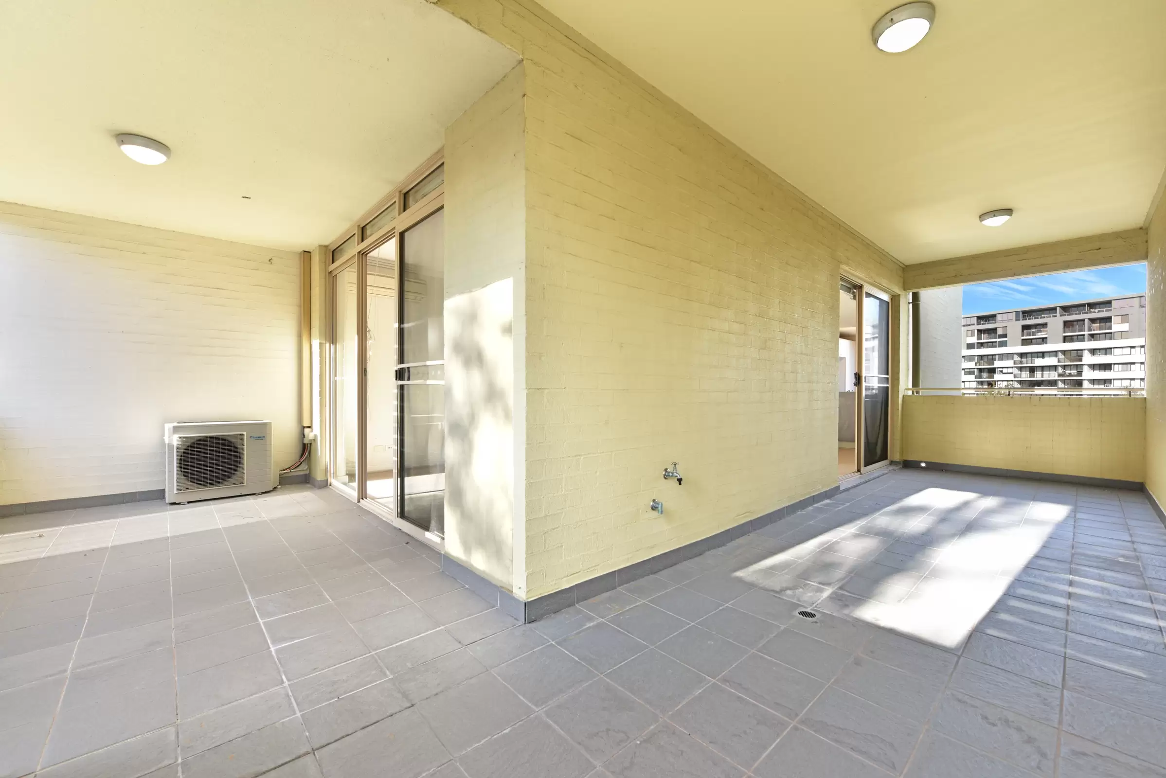 315/4 Stromboli Strait, Wentworth Point Leased by Chidiac Realty - image 2