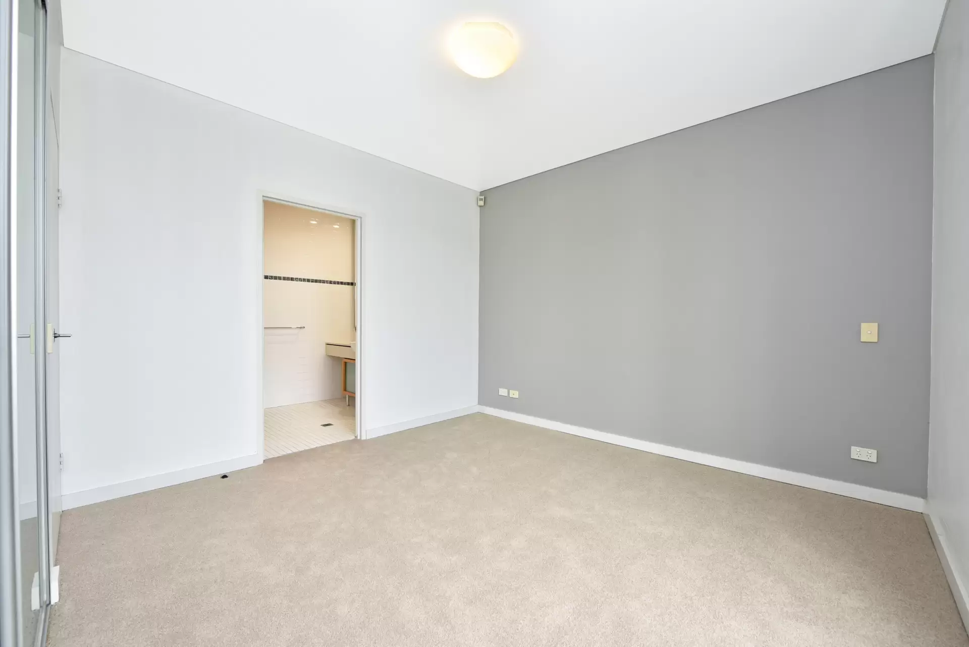 316/5 Stromboli Strait, Wentworth Point Leased by Chidiac Realty - image 1