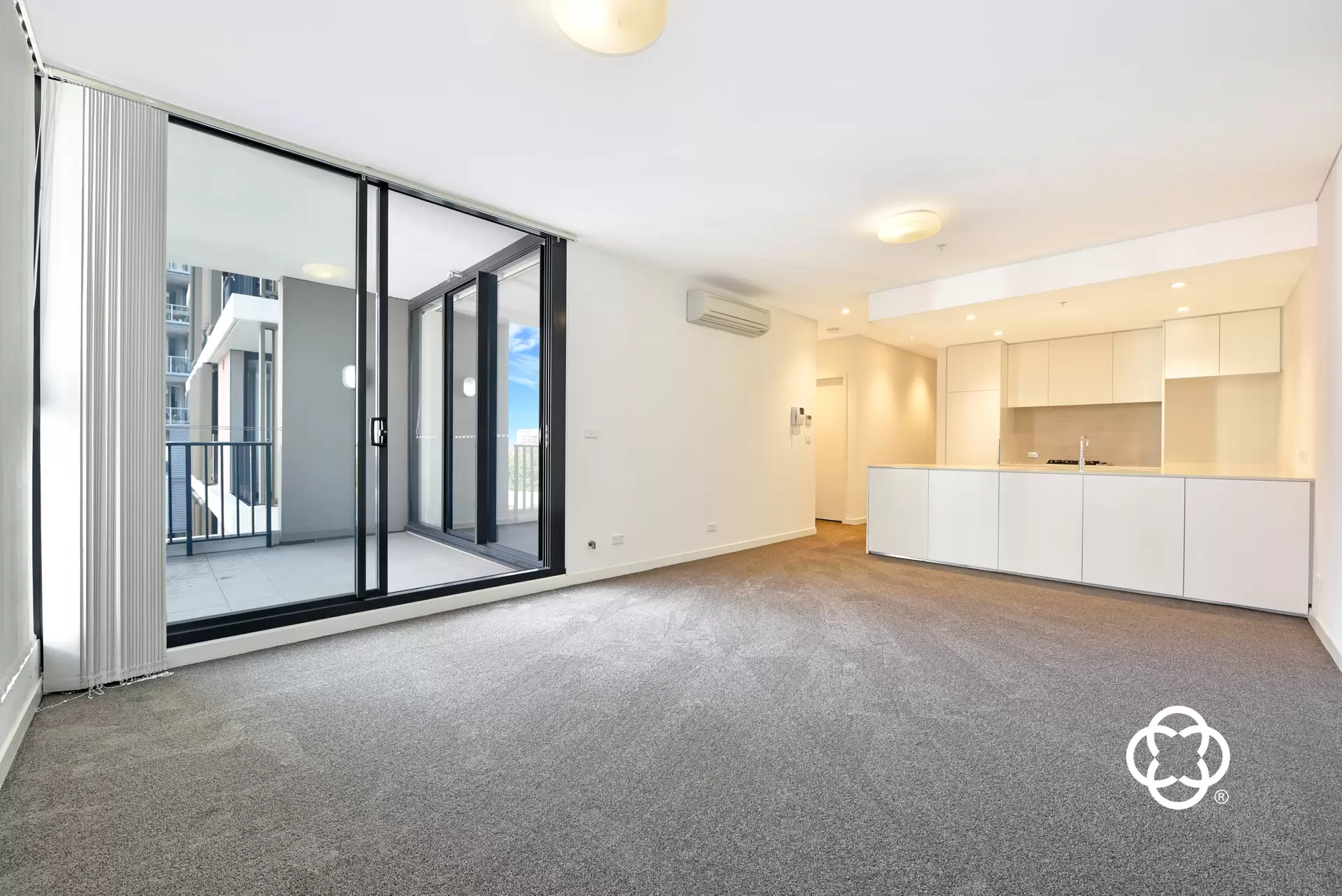 607/5 Brodie Spark Drive, Wolli Creek Leased by Chidiac Realty - image 1