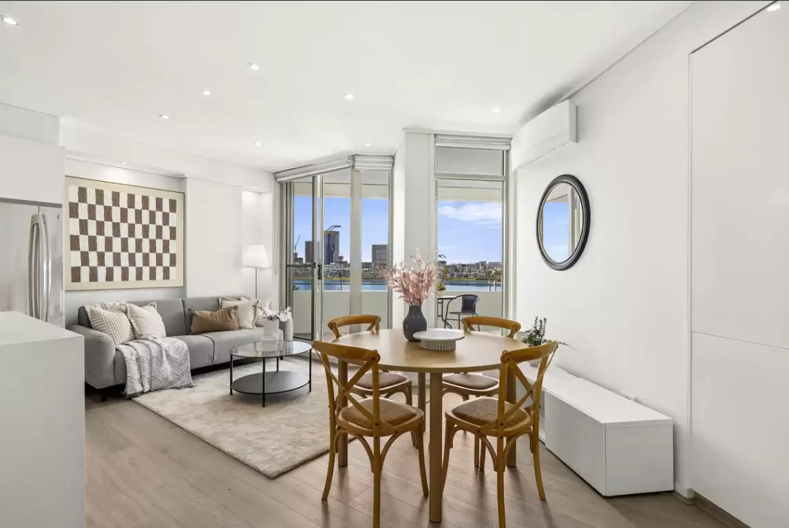 805/2 The Piazza, Wentworth Point Leased by Chidiac Realty - image 5