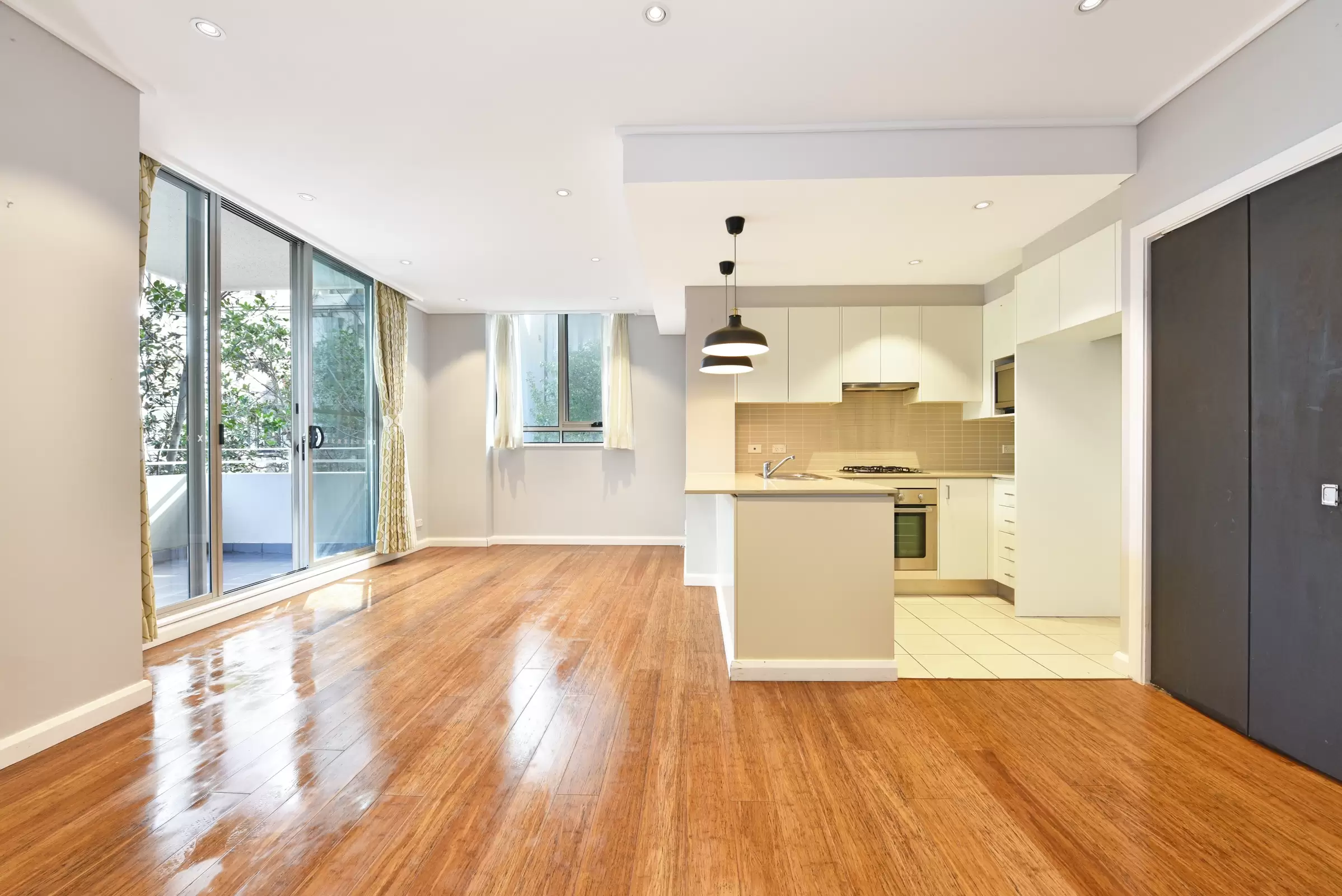 303/19 Hill Road, Wentworth Point Leased by Chidiac Realty - image 2