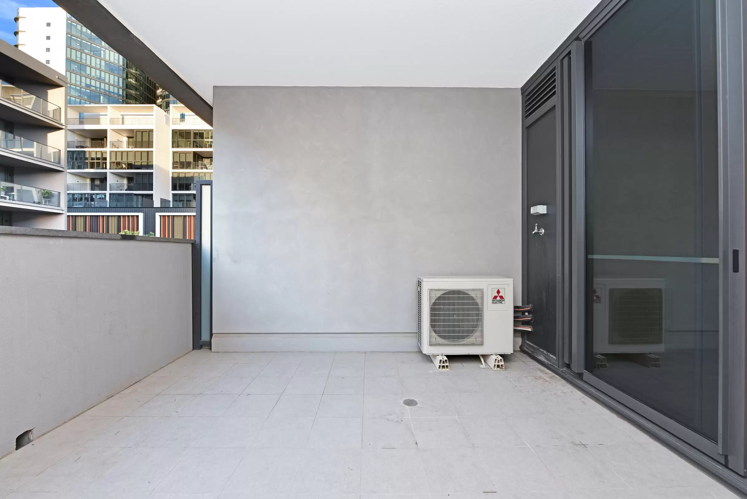 402/7 Waterways Street, Wentworth Point Leased by Chidiac Realty - image 5