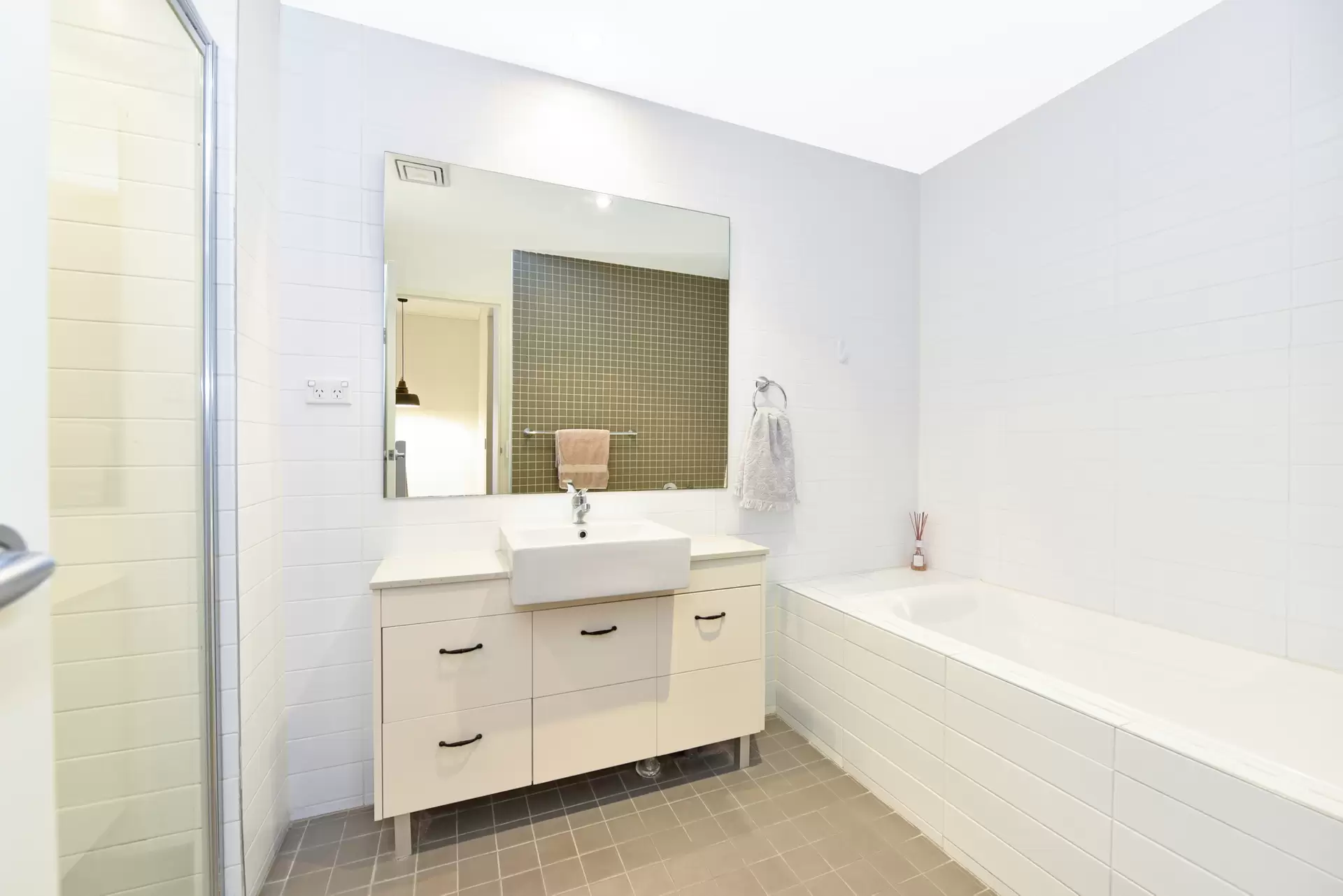 102/19 Hill Road, Wentworth Point Leased by Chidiac Realty - image 1