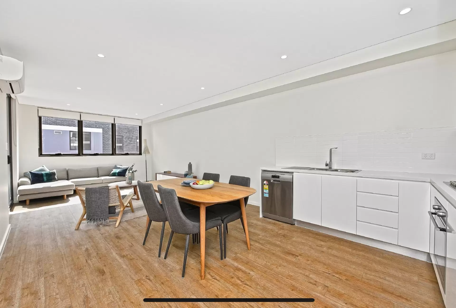 319/364-374 Canterbury Road, Canterbury Leased by Chidiac Realty - image 1