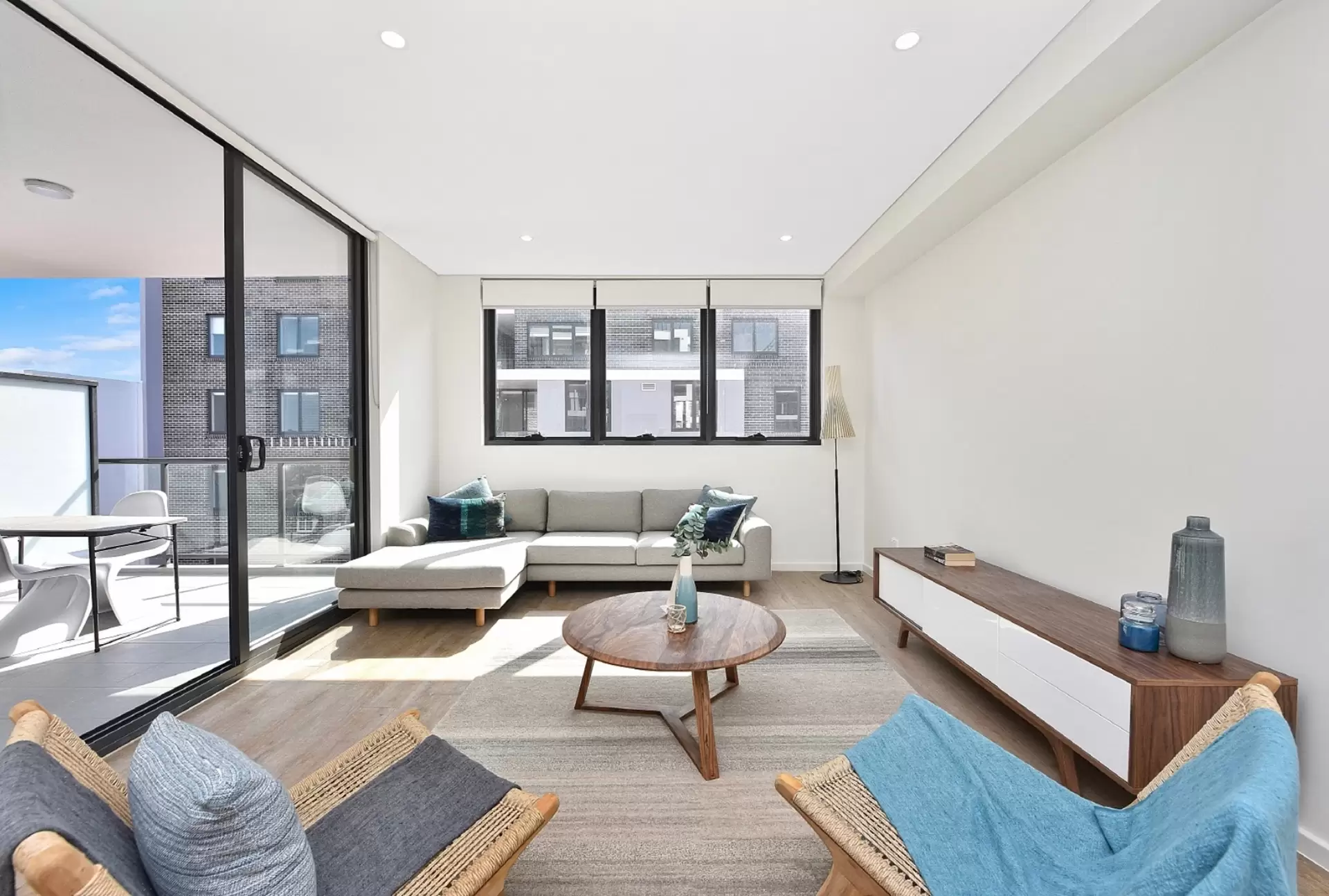 319/364-374 Canterbury Road, Canterbury Leased by Chidiac Realty - image 1