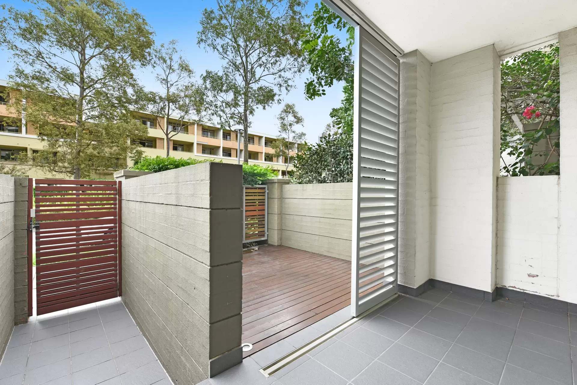 126/3 Stromboli Strait, Wentworth Point Leased by Chidiac Realty - image 1