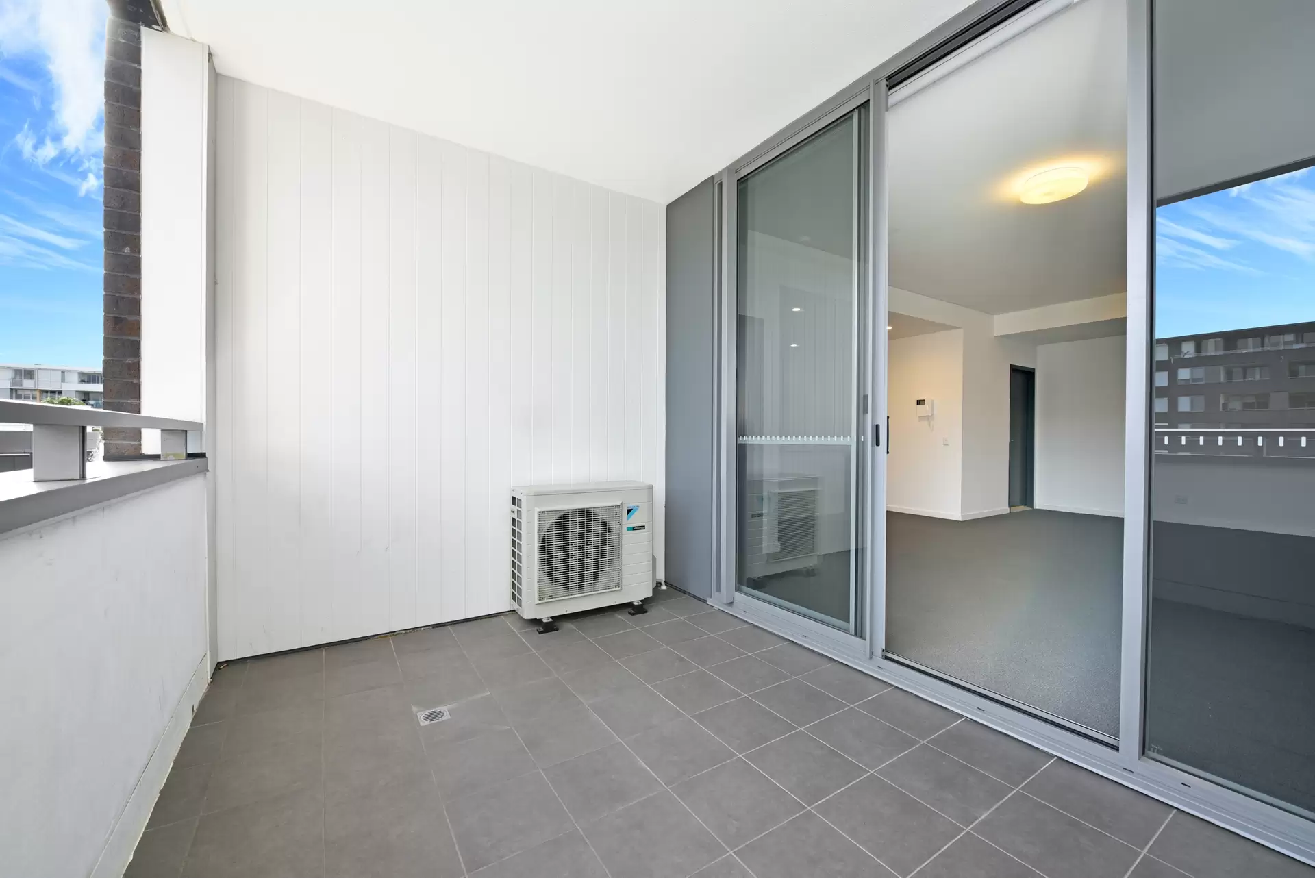 507/12 Nuvolari Place, Wentworth Point Leased by Chidiac Realty - image 1
