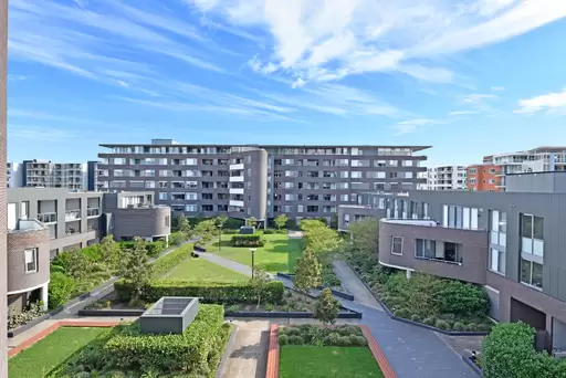 507/12 Nuvolari Place, Wentworth Point Leased by Chidiac Realty