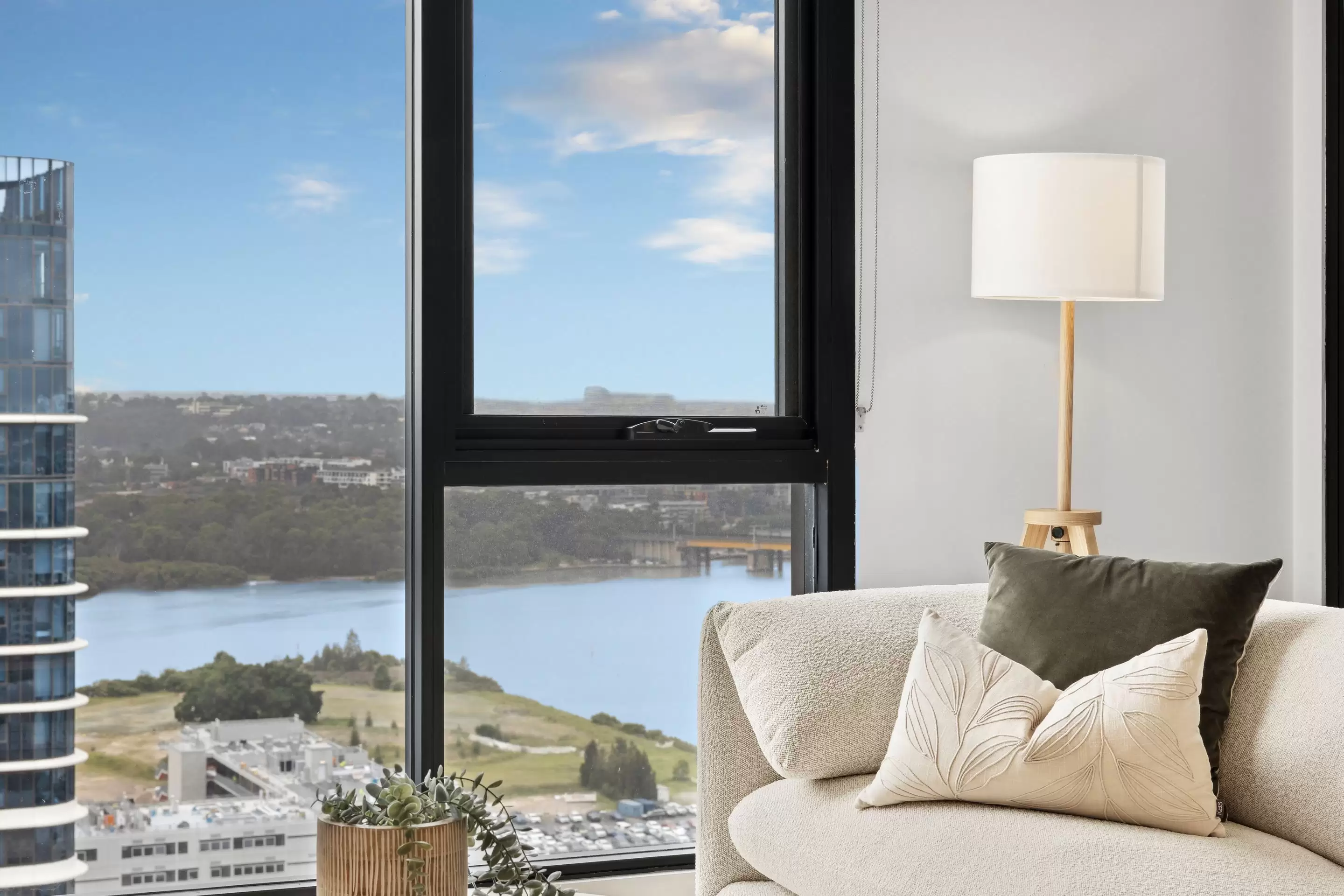 2607/46 Savona Drive, Wentworth Point Sold by Chidiac Realty - image 3