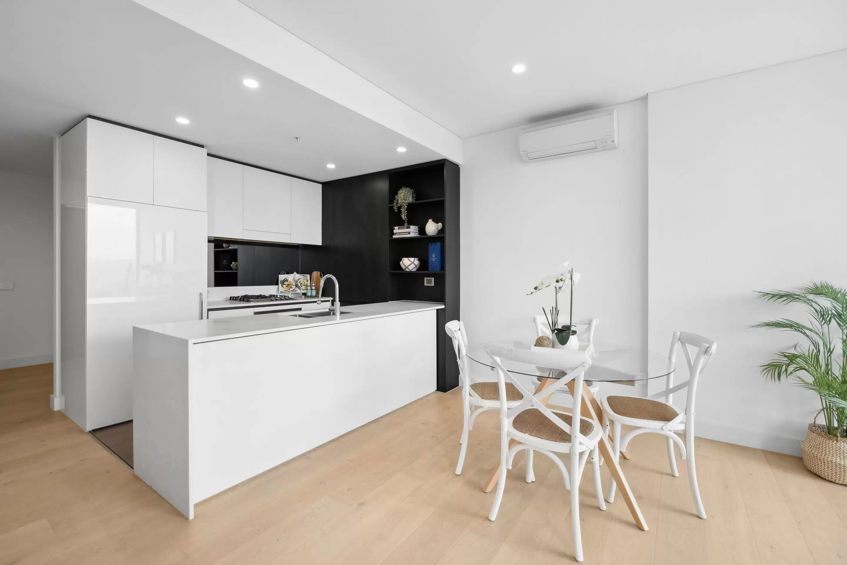 2607/46 Savona Drive, Wentworth Point Sold by Chidiac Realty - image 7