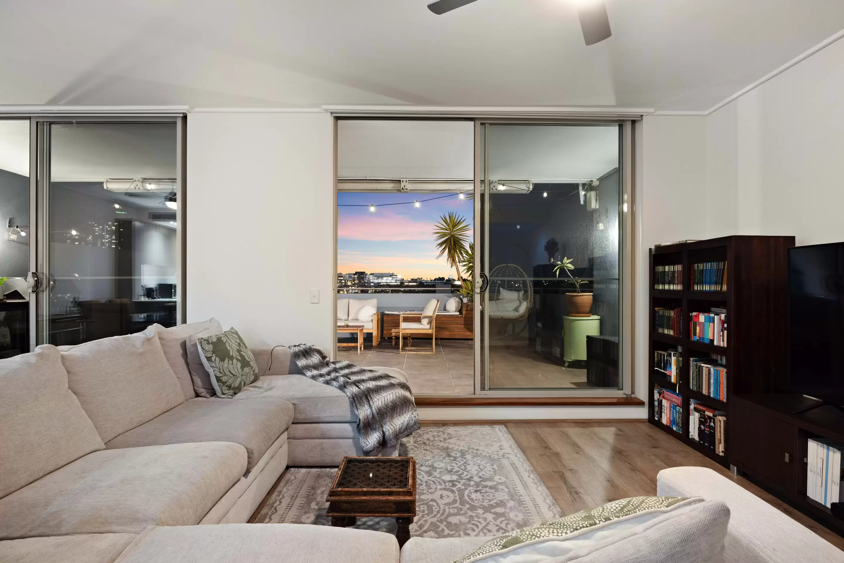 619/16 Marine Parade, Wentworth Point Sold by Chidiac Realty - image 9