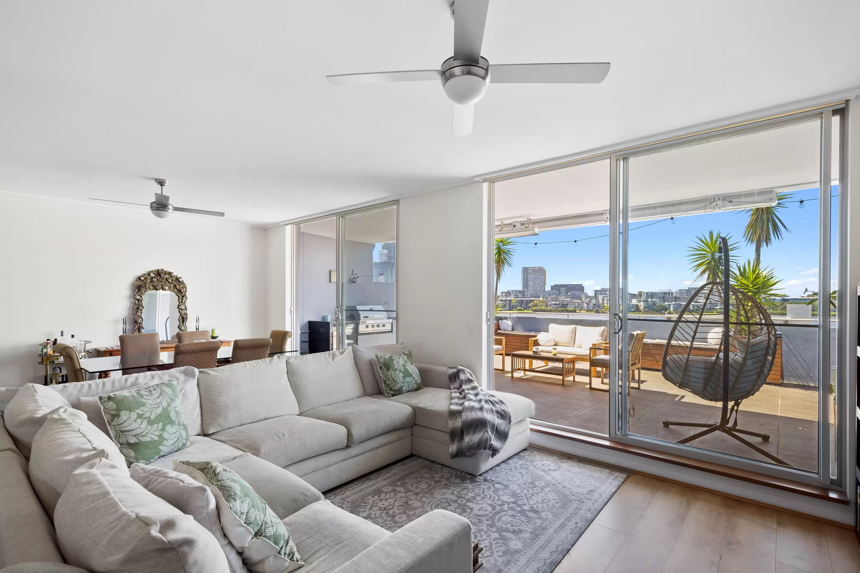 619/16 Marine Parade, Wentworth Point Sold by Chidiac Realty - image 6