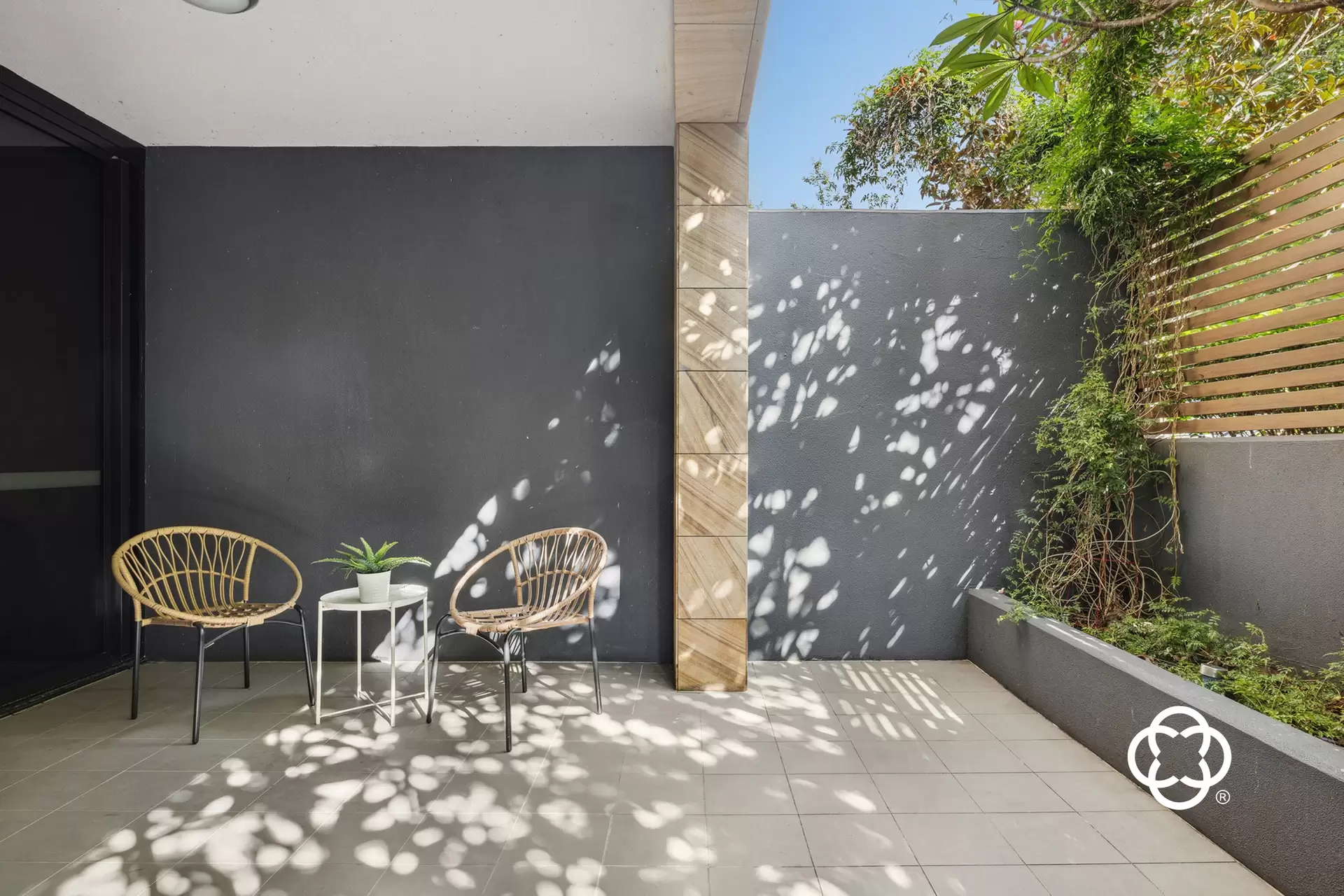 204/4 Footbridge Boulevard, Wentworth Point Leased by Chidiac Realty - image 1