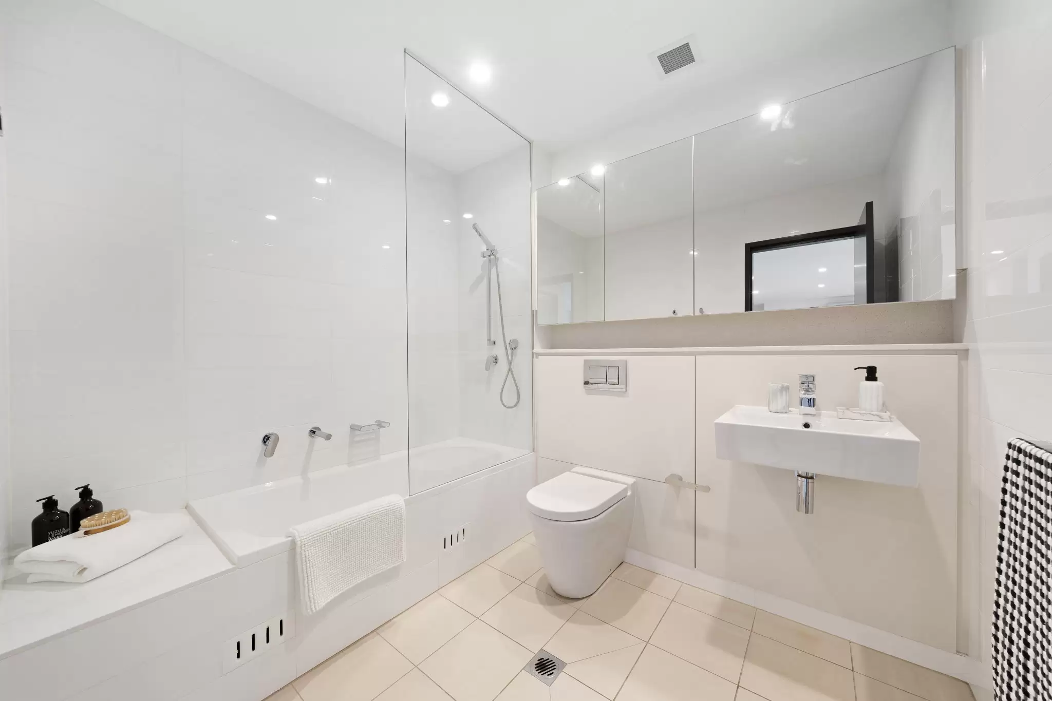 318/14 Nuvolari Place, Wentworth Point Sold by Chidiac Realty - image 7