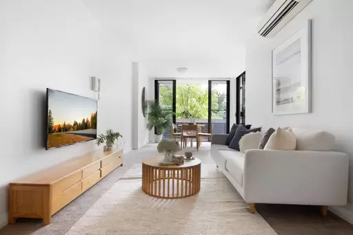 218/6 Baywater Drive, Wentworth Point Sold by Chidiac Realty
