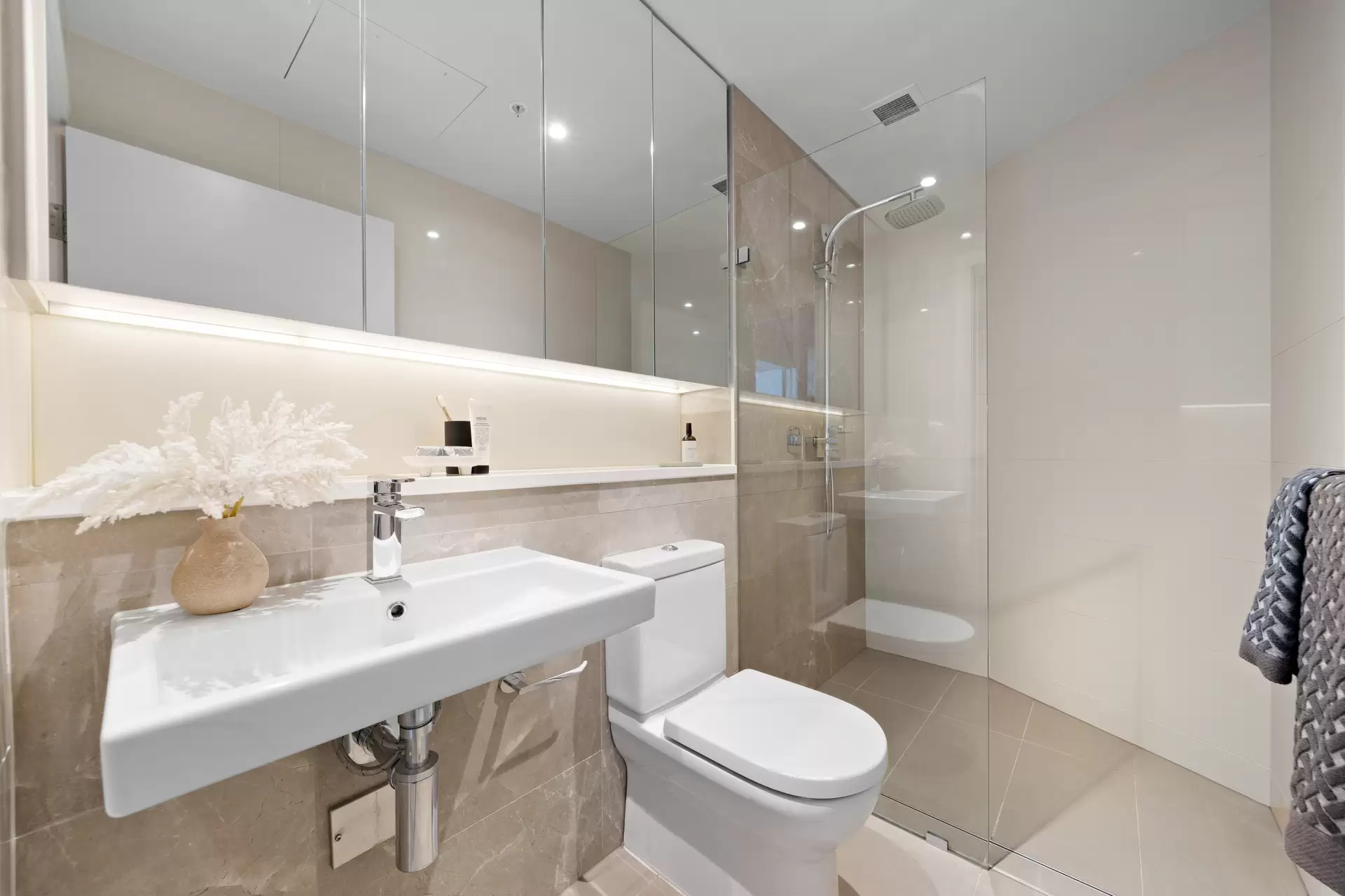 201/2 Waterways Street, Wentworth Point Sold by Chidiac Realty - image 1