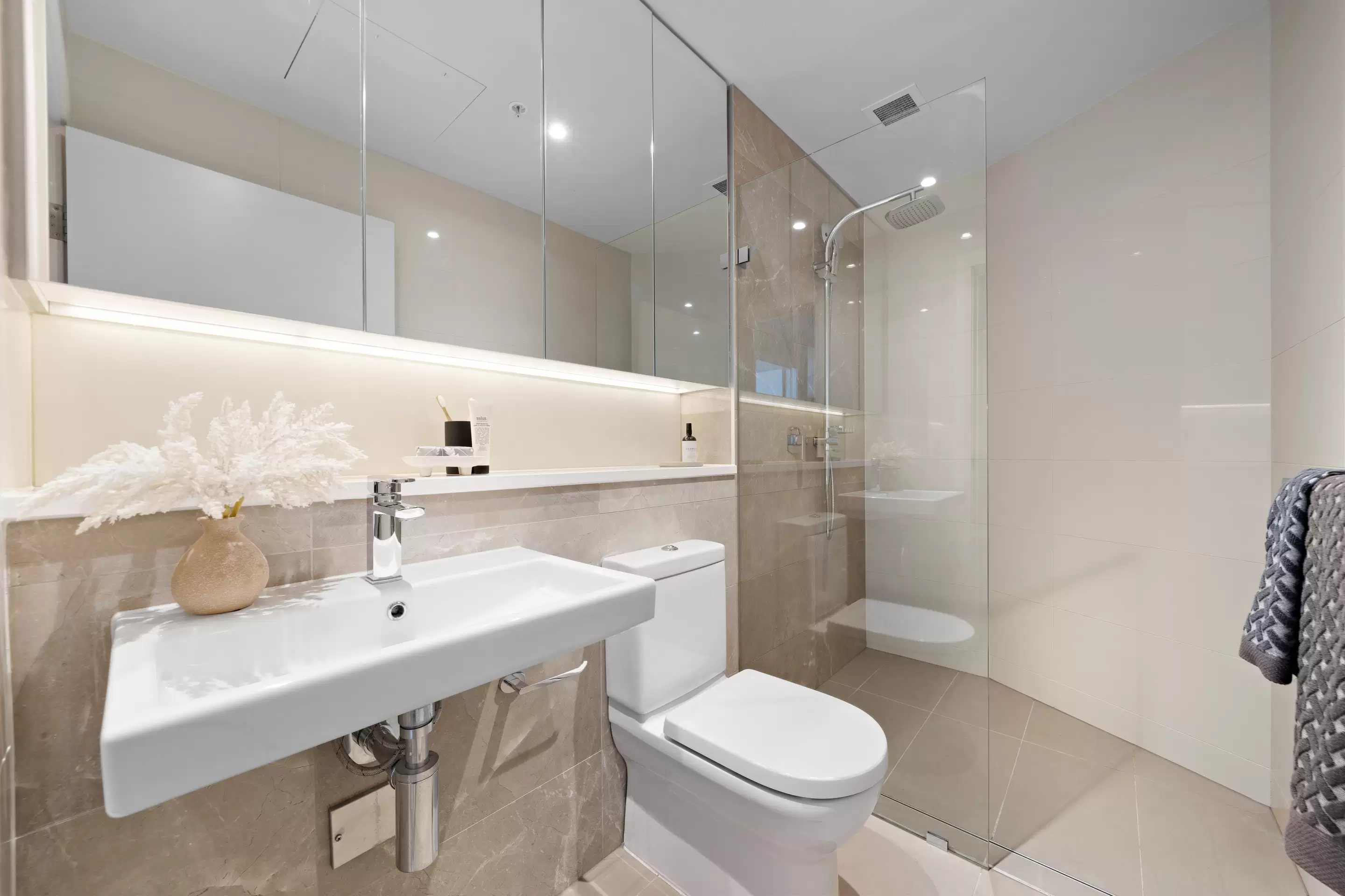201/2 Waterways Street, Wentworth Point Sold by Chidiac Realty - image 9