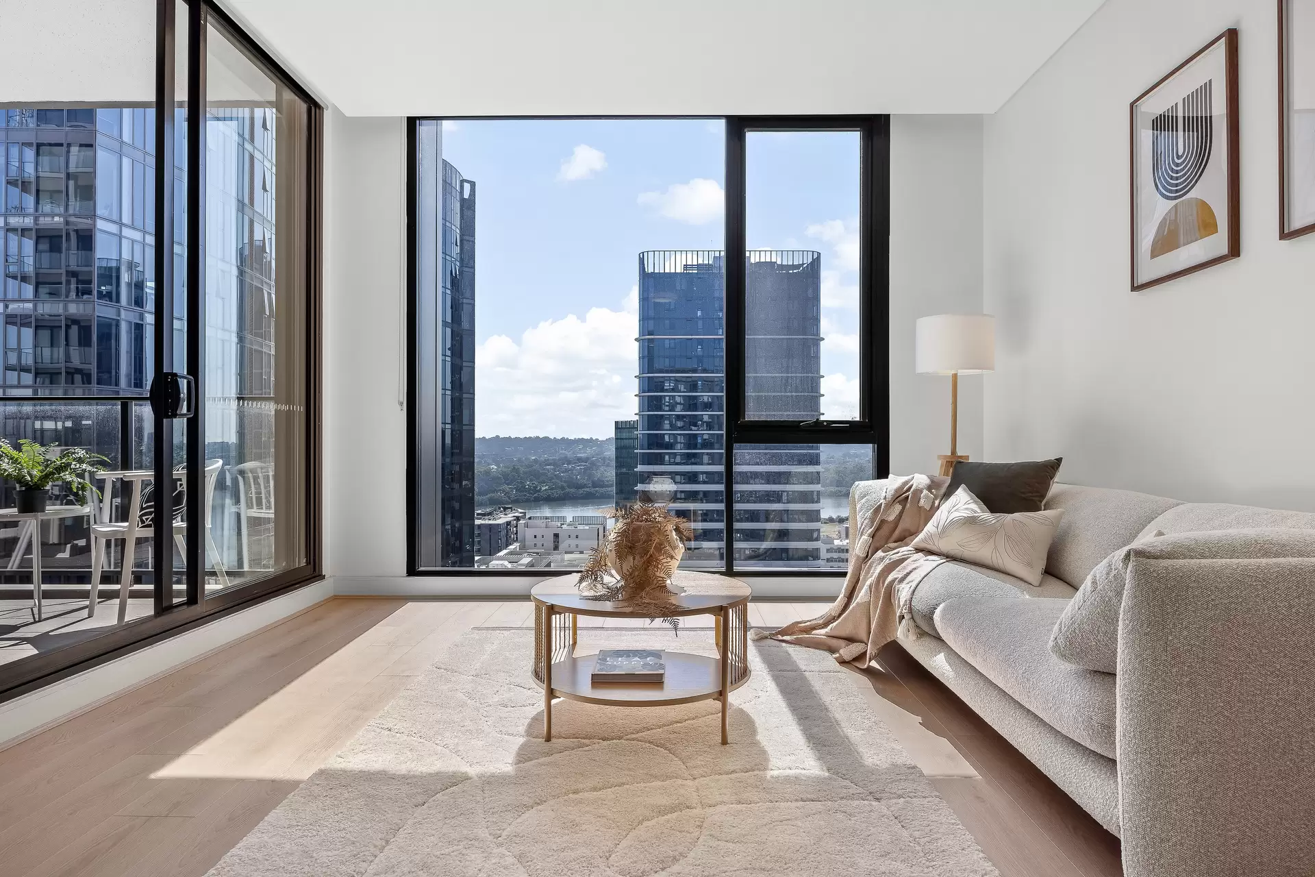 2007/46 Savona Drive, Wentworth Point Sold by Chidiac Realty - image 1