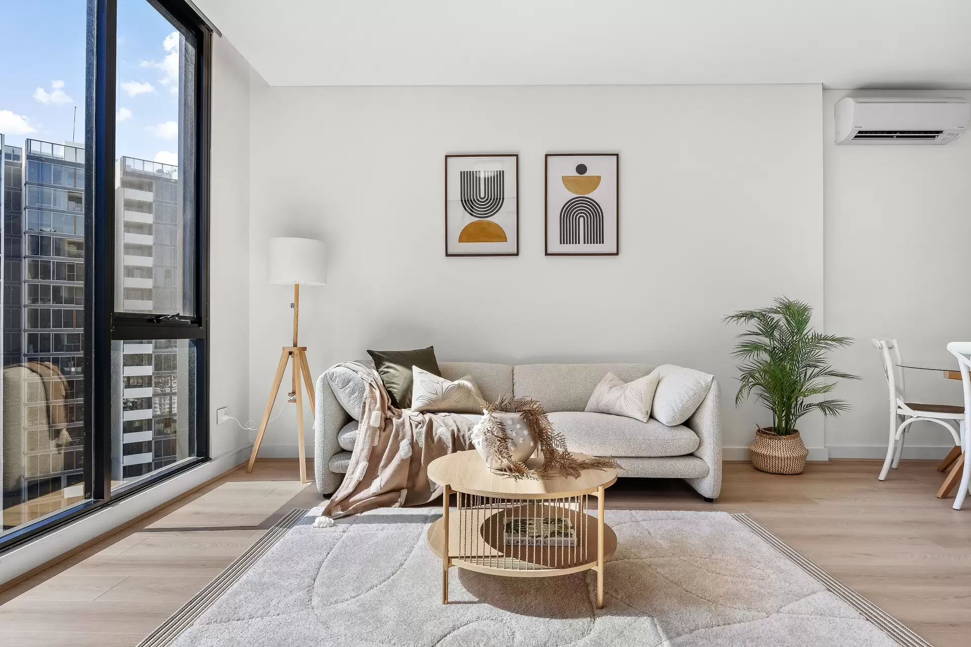 2007/46 Savona Drive, Wentworth Point Sold by Chidiac Realty - image 1