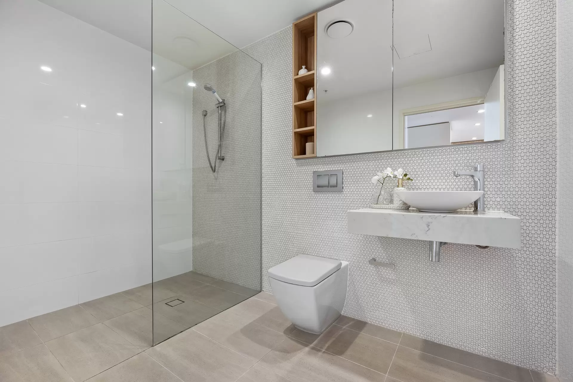 2007/46 Savona Drive, Wentworth Point Sold by Chidiac Realty - image 1