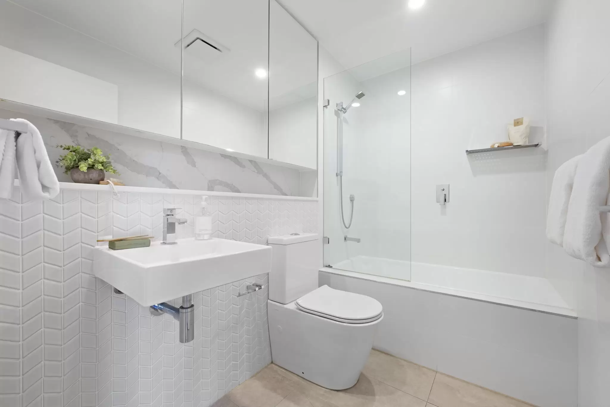 60/9-13 Goulburn Street, Warwick Farm Sold by Chidiac Realty - image 6