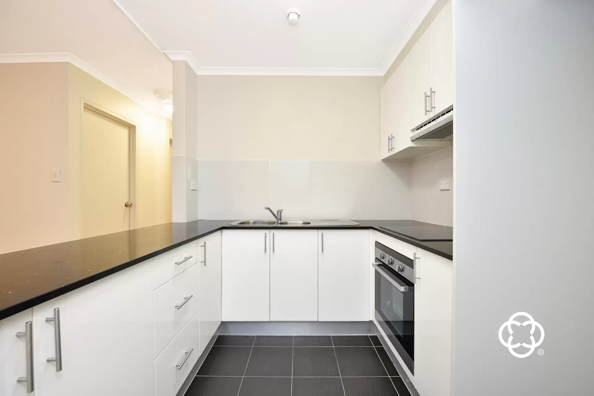 19/336-346 Sussex Street, Sydney Leased by Chidiac Realty - image 1