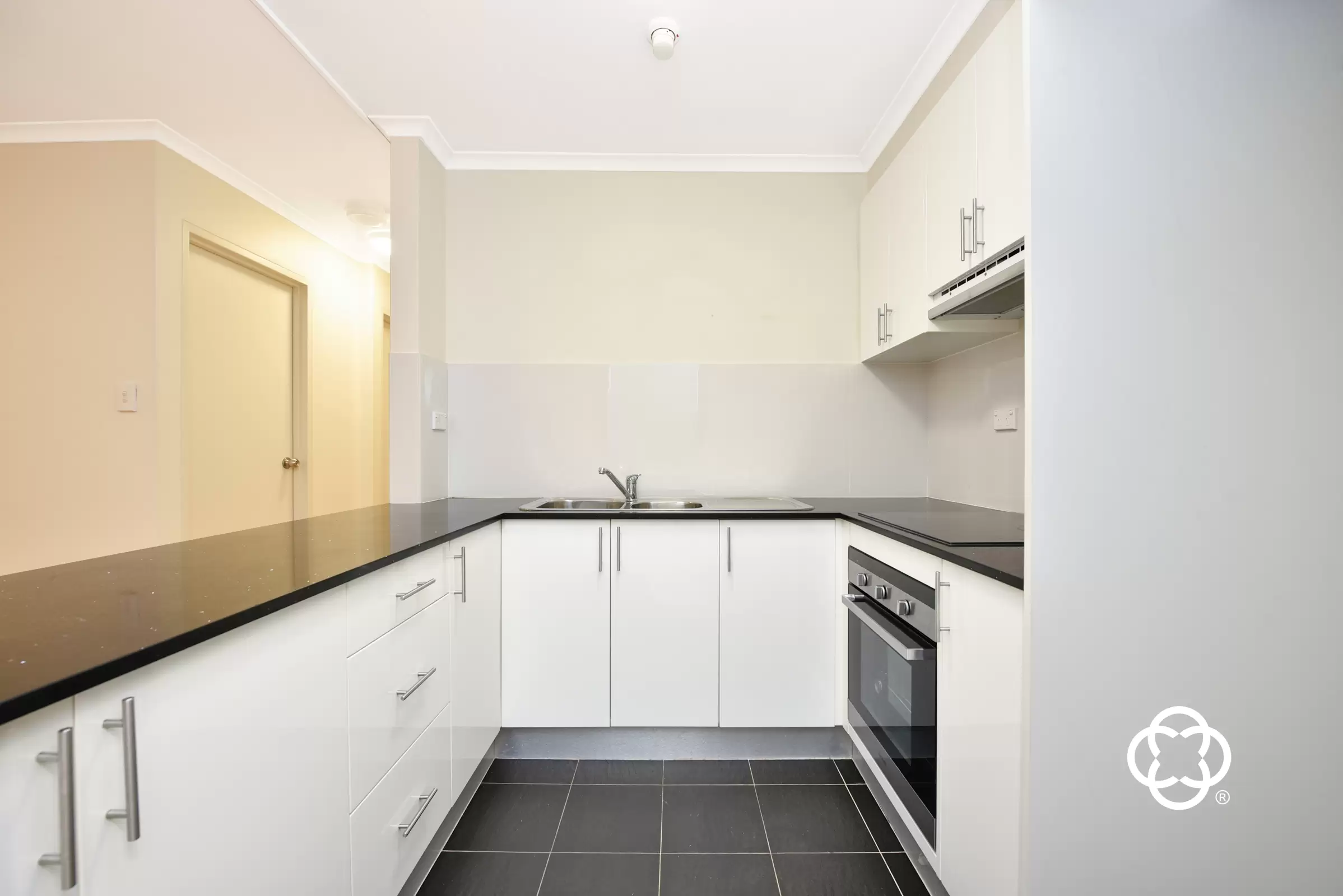 19/336-346 Sussex Street, Sydney Leased by Chidiac Realty - image 3