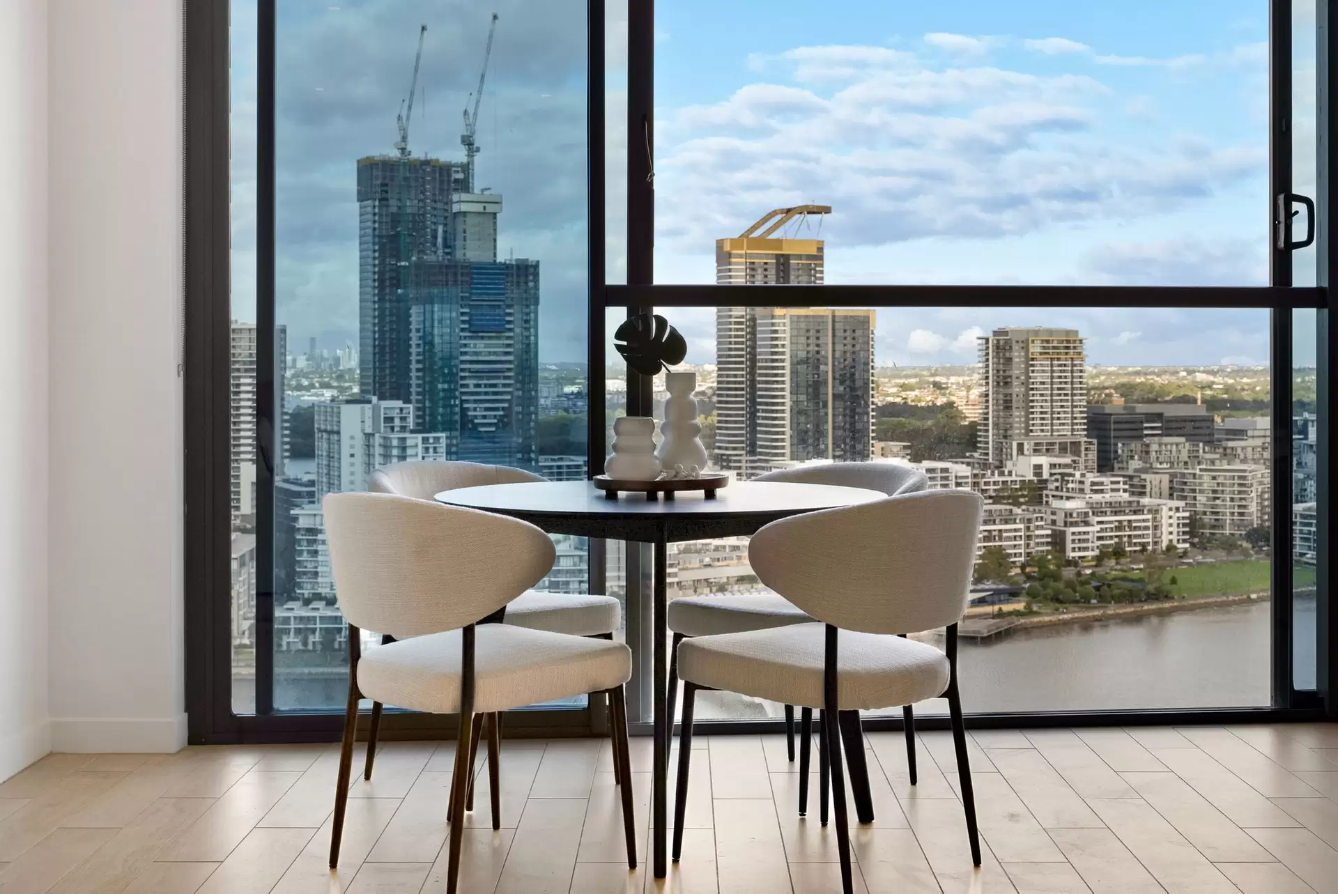 2407/11 Wentworth Place, Wentworth Point Sold by Chidiac Realty - image 1