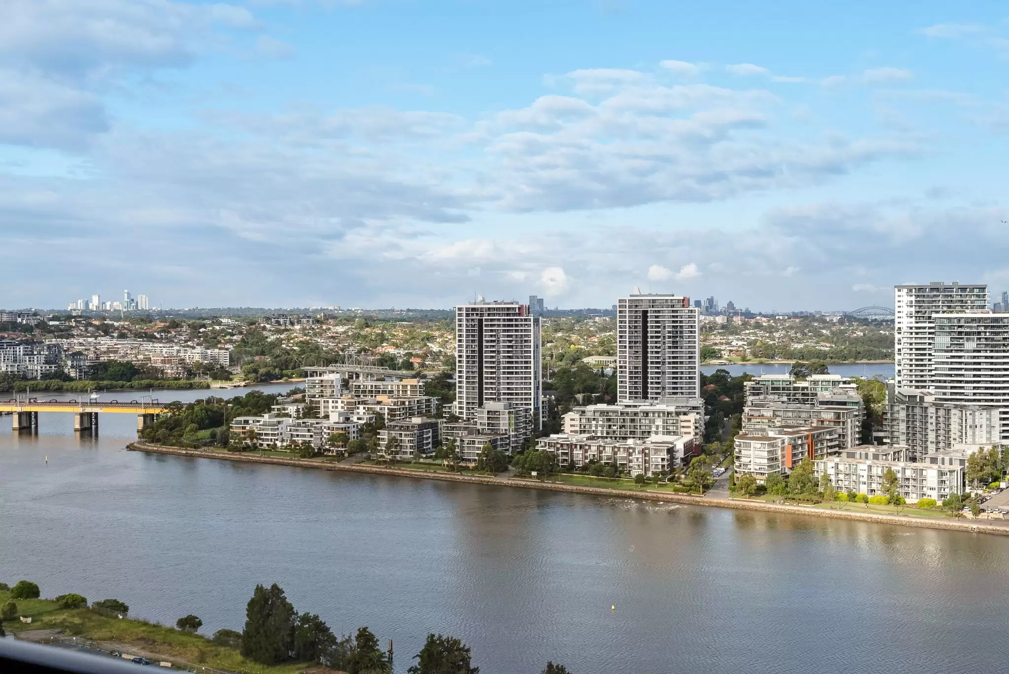 2407/11 Wentworth Place, Wentworth Point Sold by Chidiac Realty - image 2