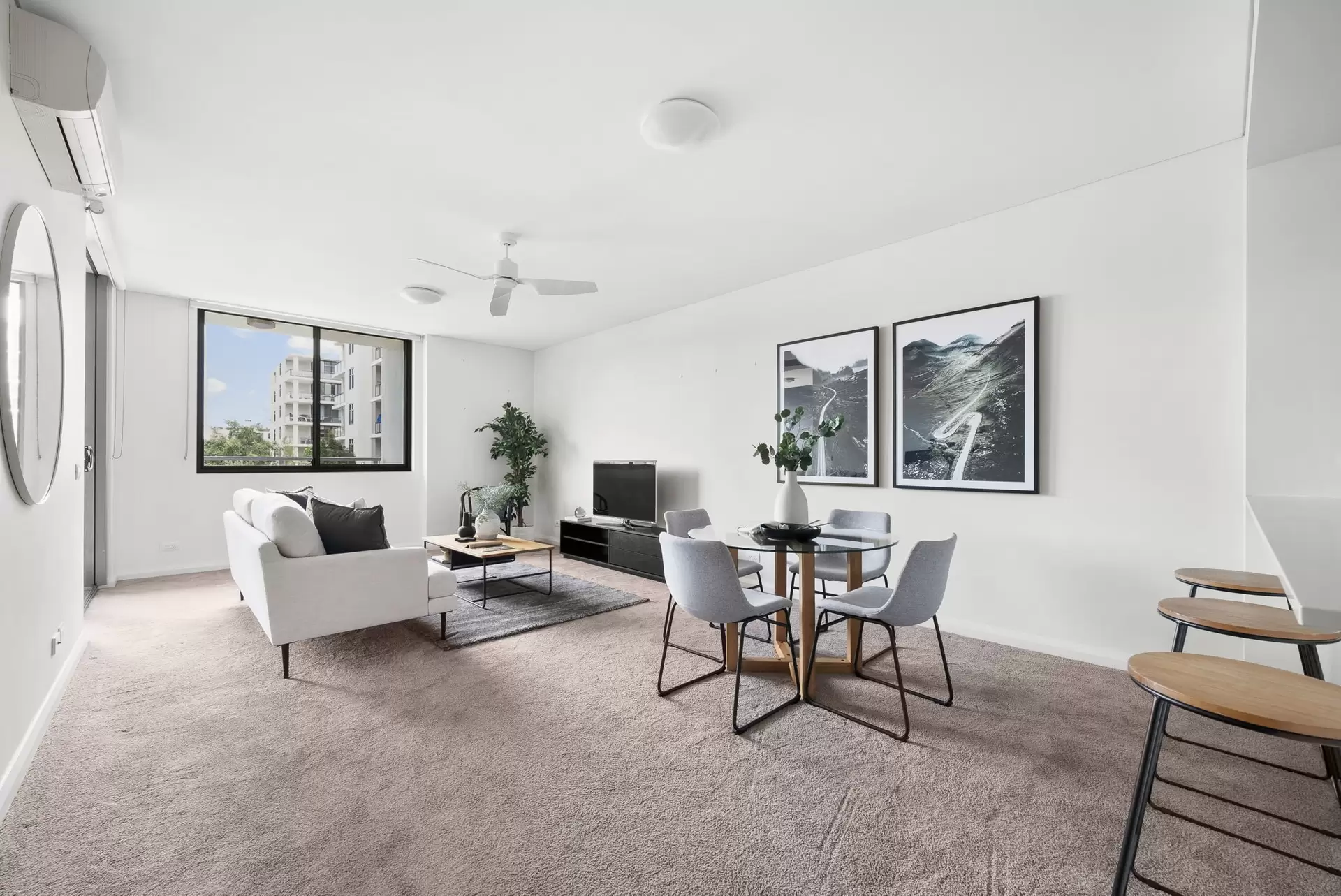 302/8 Marine Parade, Wentworth Point Sold by Chidiac Realty - image 1