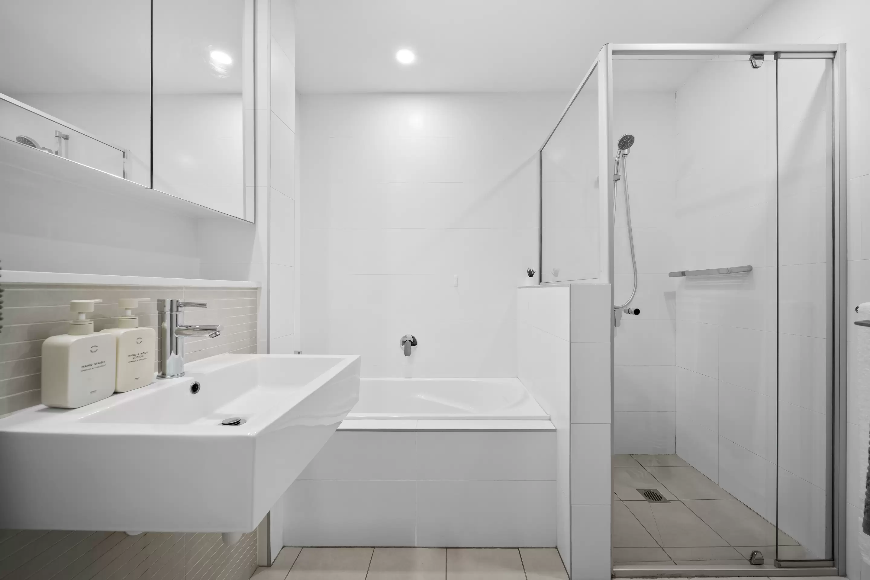 329/43 Amalfi Drive, Wentworth Point Sold by Chidiac Realty - image 7