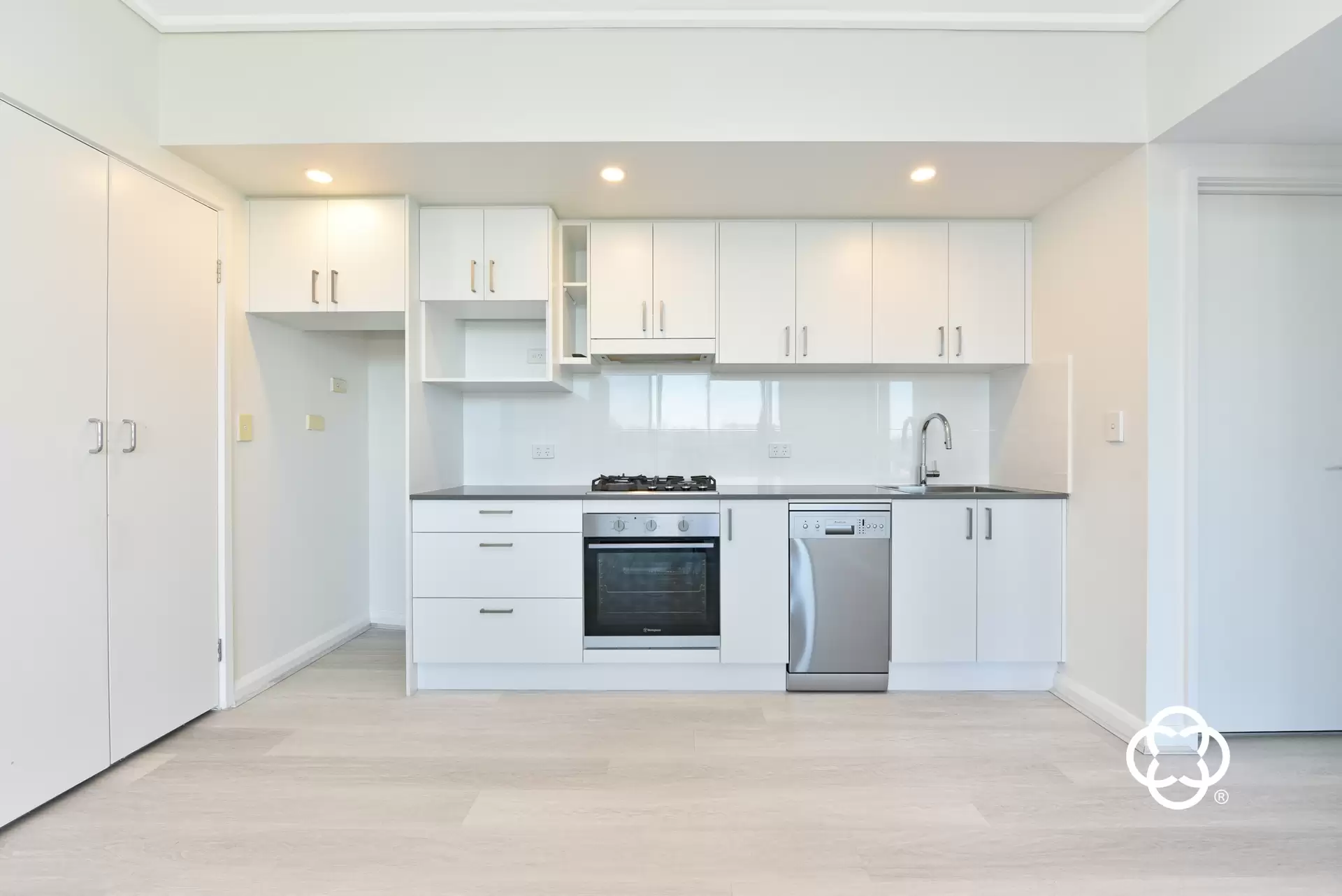 12/27 Bennelong Parkway, Wentworth Point Leased by Chidiac Realty - image 1