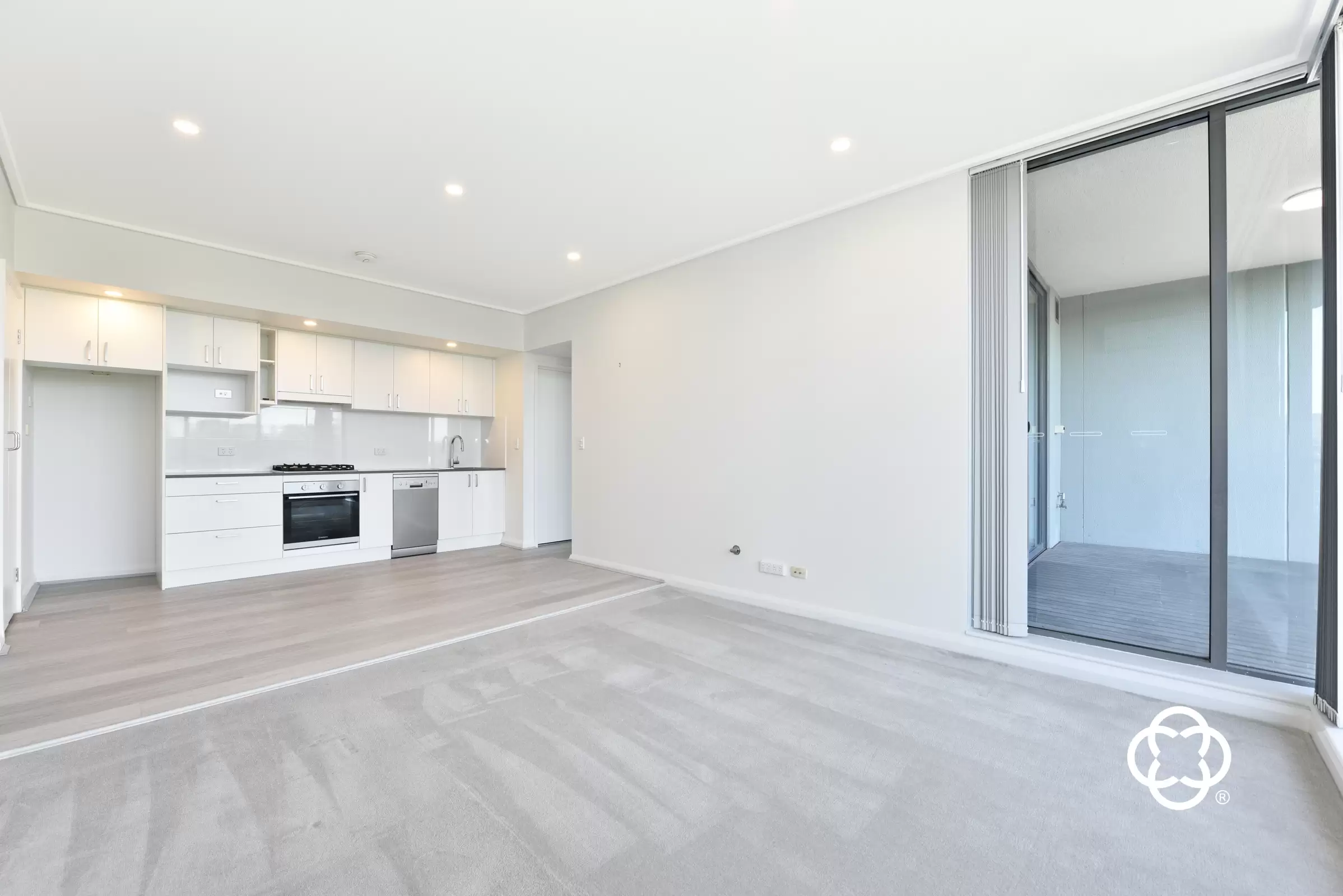 12/27 Bennelong Parkway, Wentworth Point Leased by Chidiac Realty - image 2