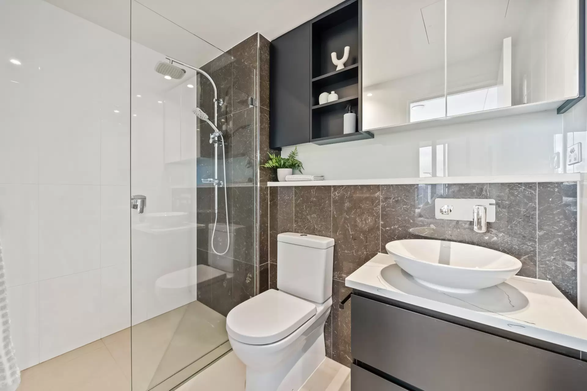 2402/11 Wentworth Place, Wentworth Point Sold by Chidiac Realty - image 1