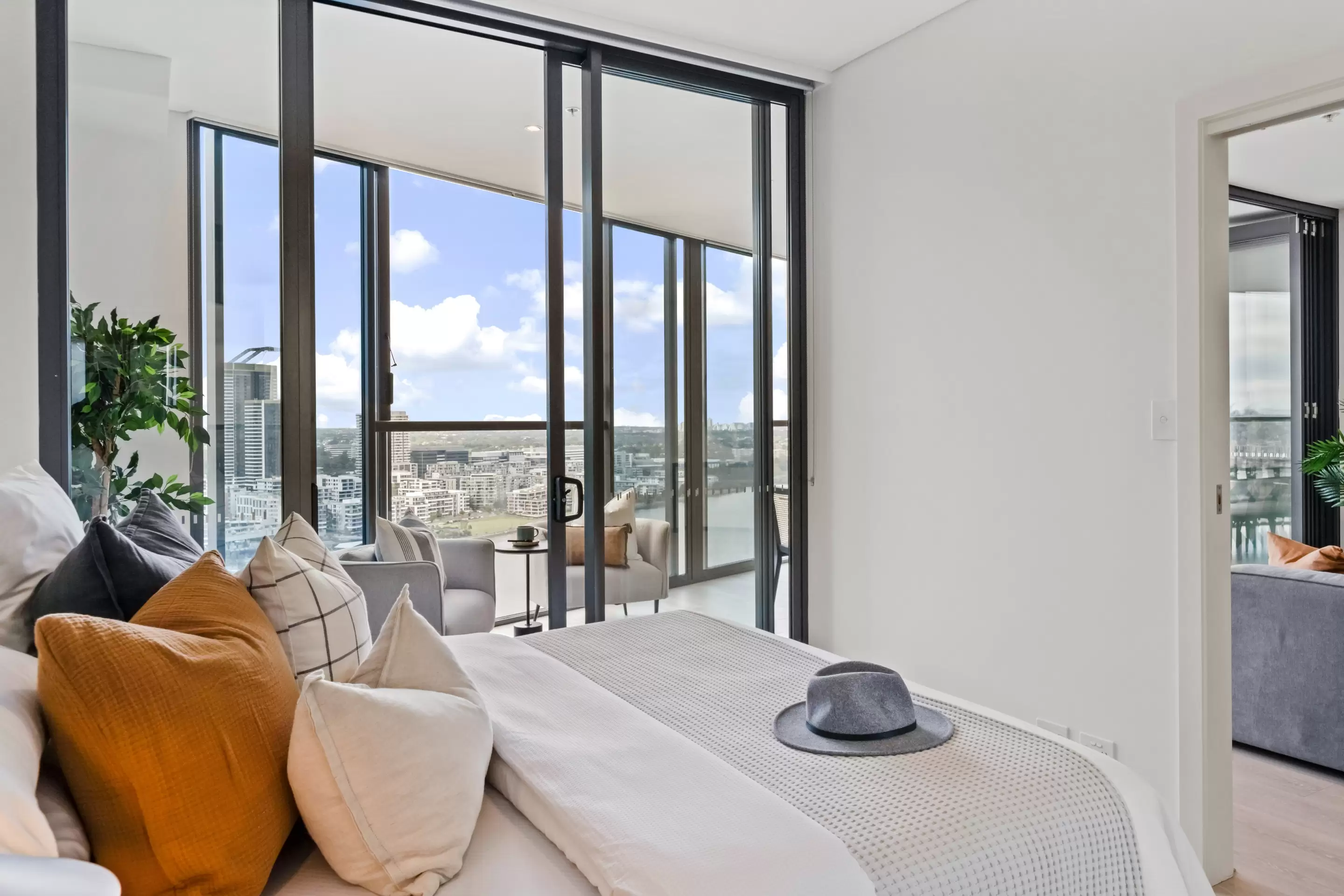 2402/11 Wentworth Place, Wentworth Point Sold by Chidiac Realty - image 13