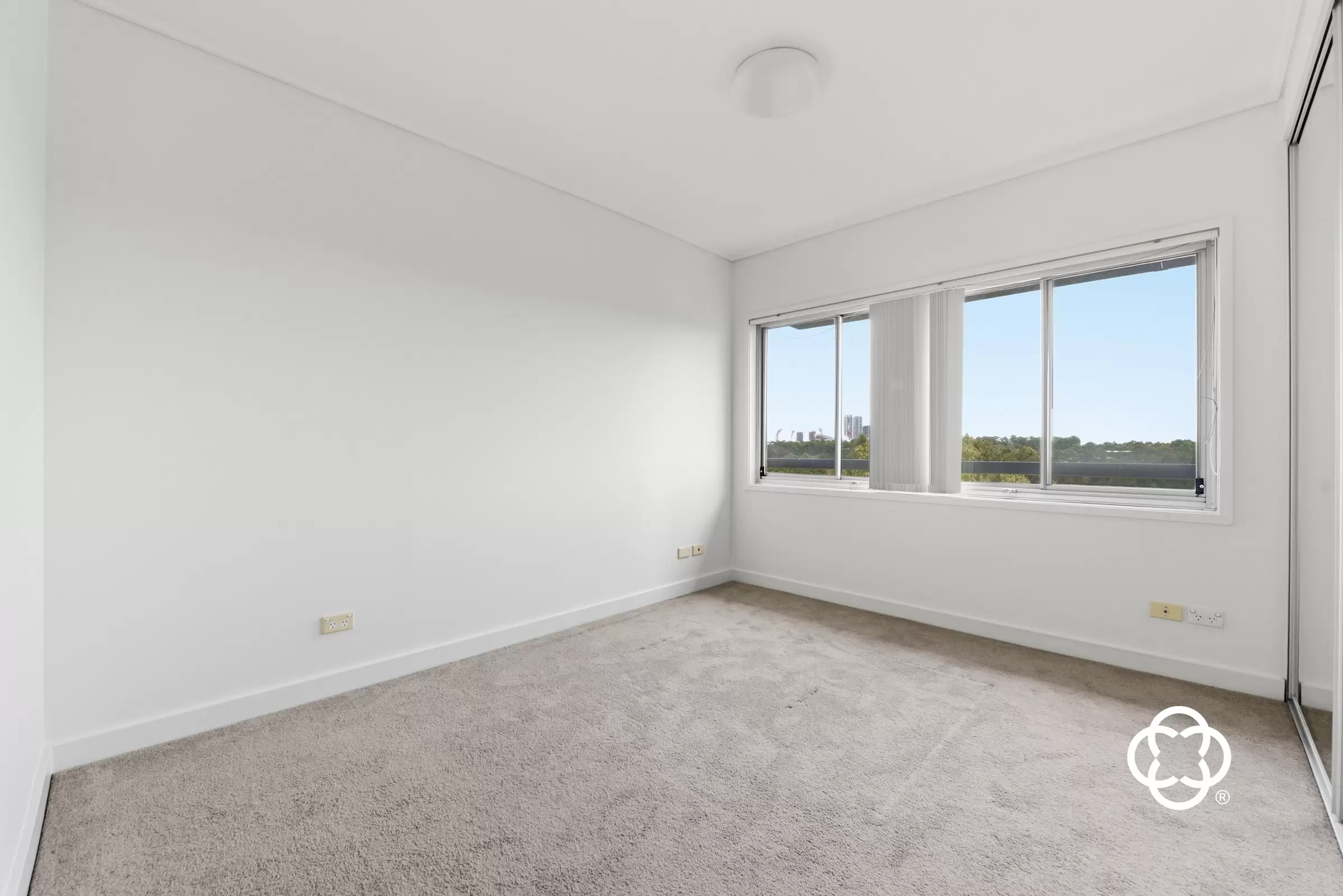 733/25 Bennelong Parkway, Wentworth Point Leased by Chidiac Realty - image 5
