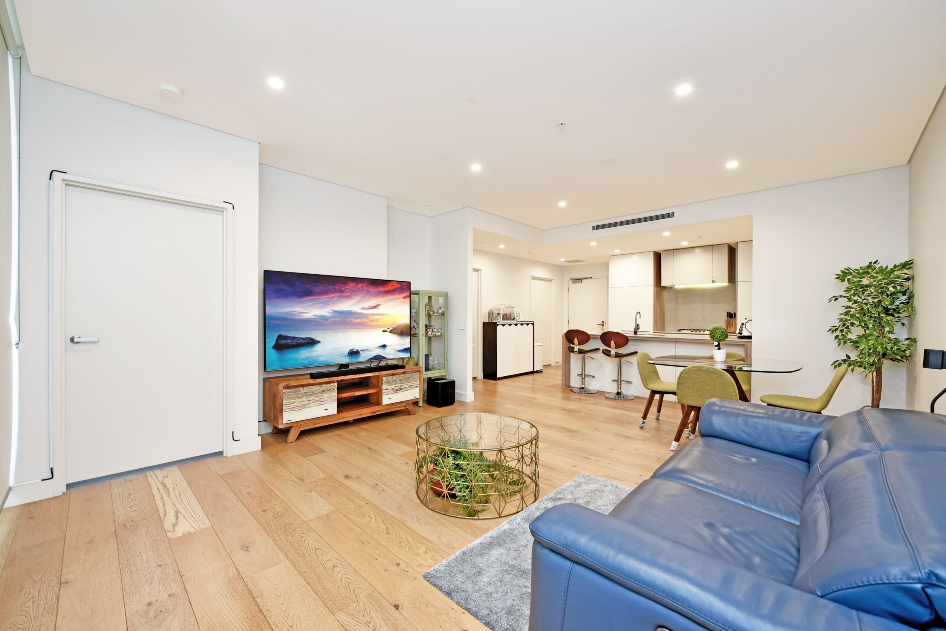 1008/13 Verona Drive, Wentworth Point Sold by Chidiac Realty - image 4