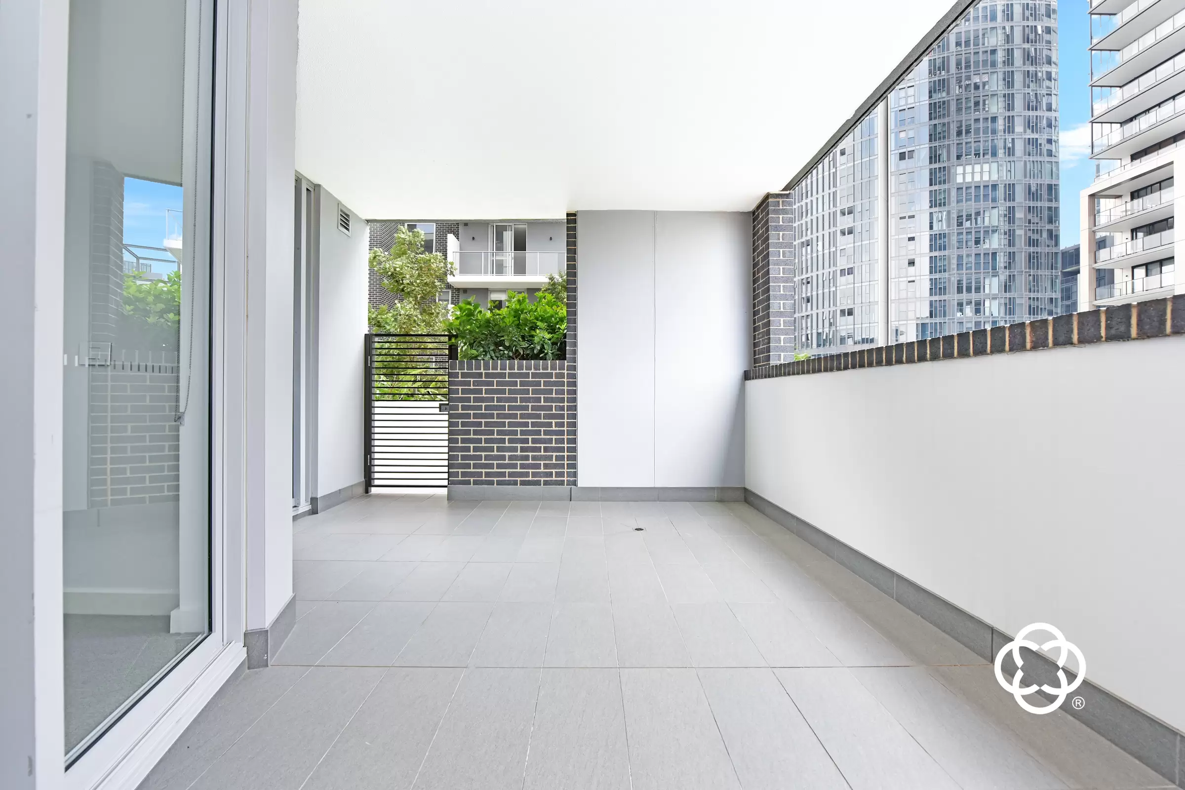 218/5 Verona Drive, Wentworth Point Leased by Chidiac Realty - image 2