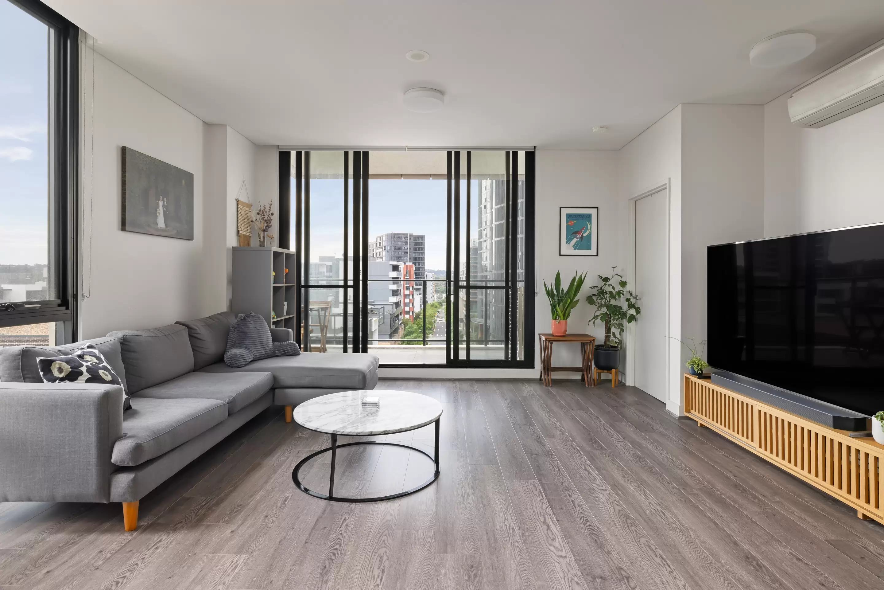 820/46 Savona Drive, Wentworth Point Leased by Chidiac Realty - image 2