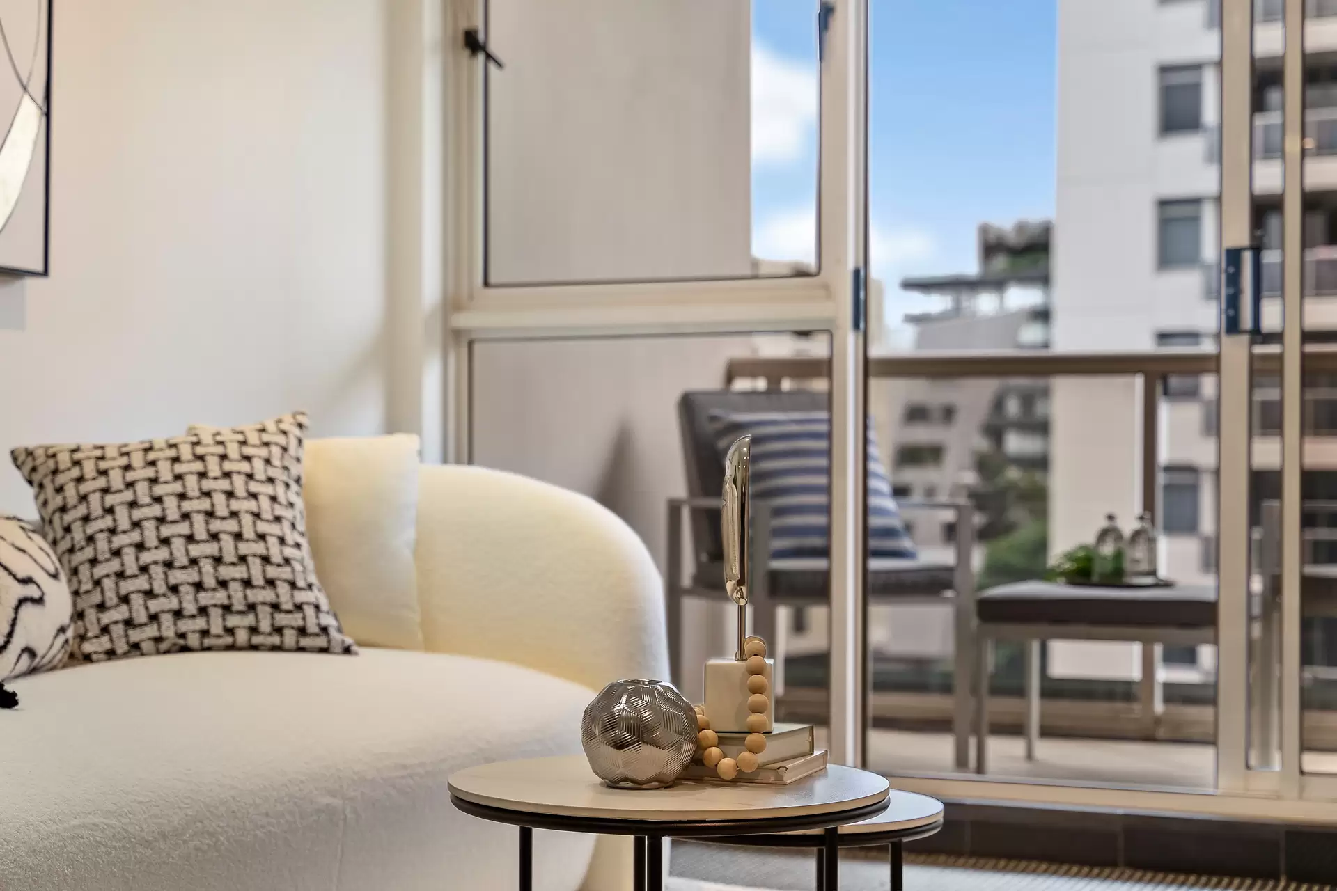 292/8 Lachlan Street, Waterloo Sold by Chidiac Realty - image 1