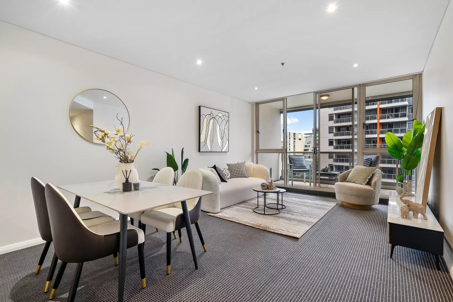 292/8 Lachlan Street, Waterloo Sold by Chidiac Realty - image 1