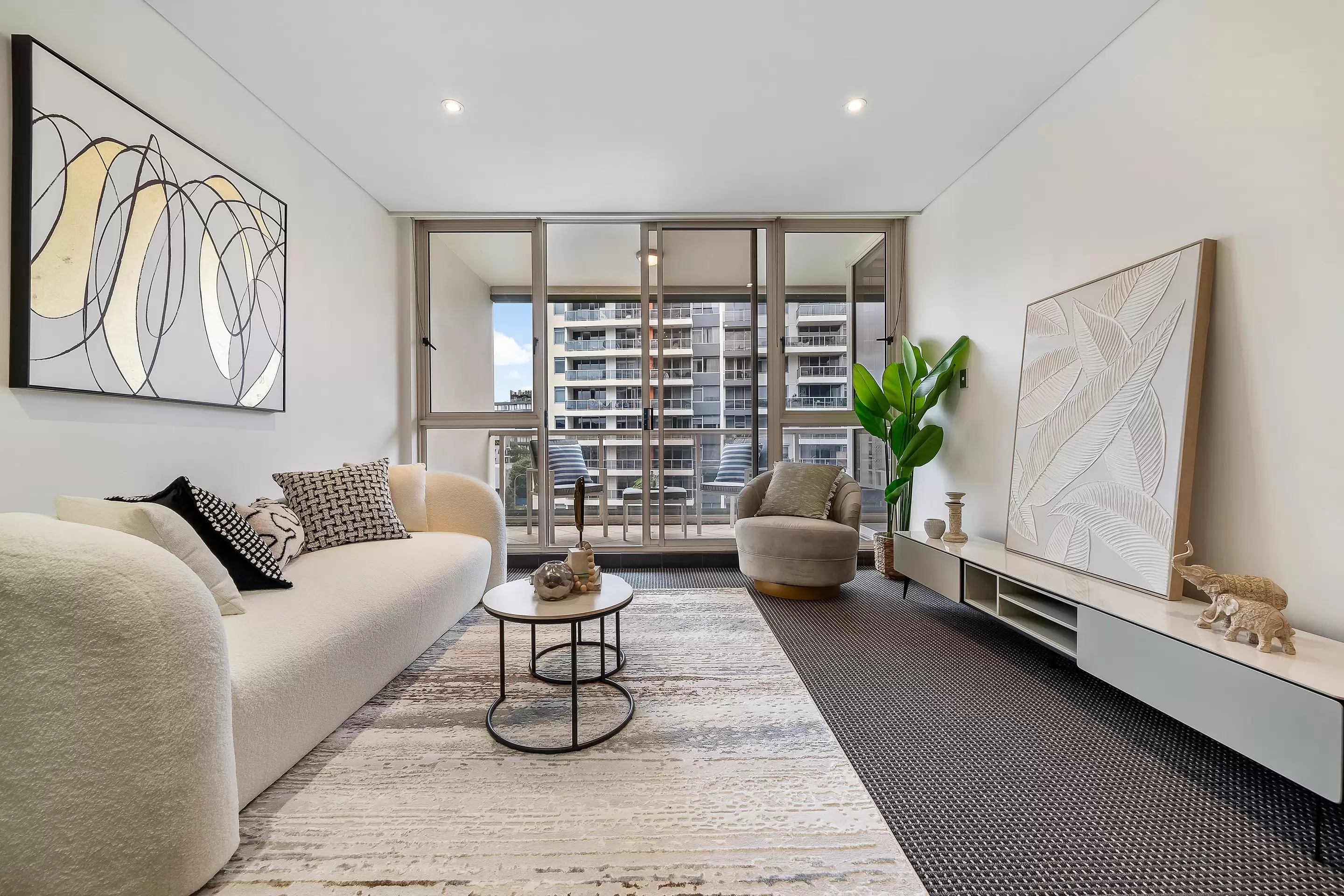 292/8 Lachlan Street, Waterloo Sold by Chidiac Realty - image 2
