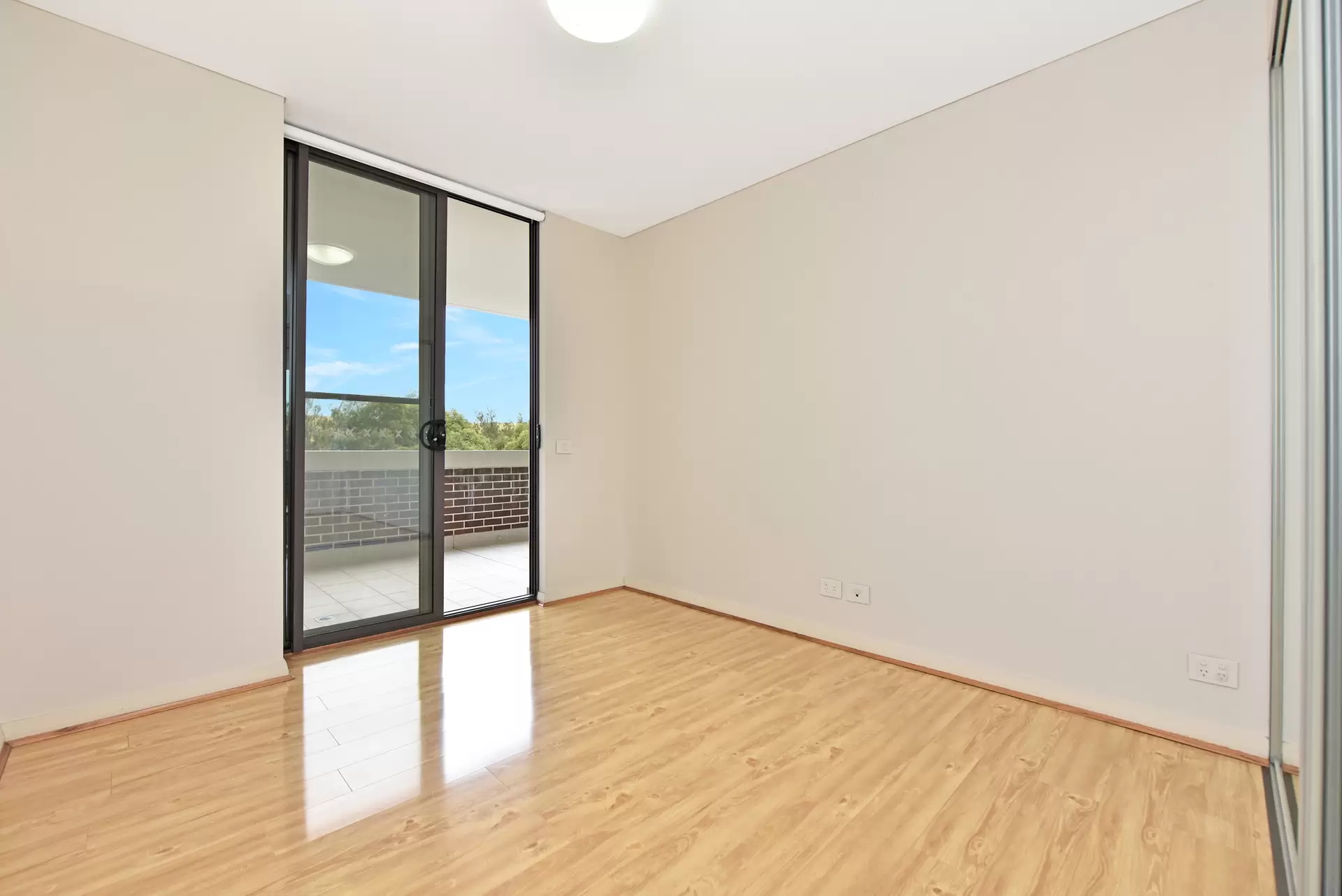 407/27 Hill Road, Wentworth Point Leased by Chidiac Realty - image 1